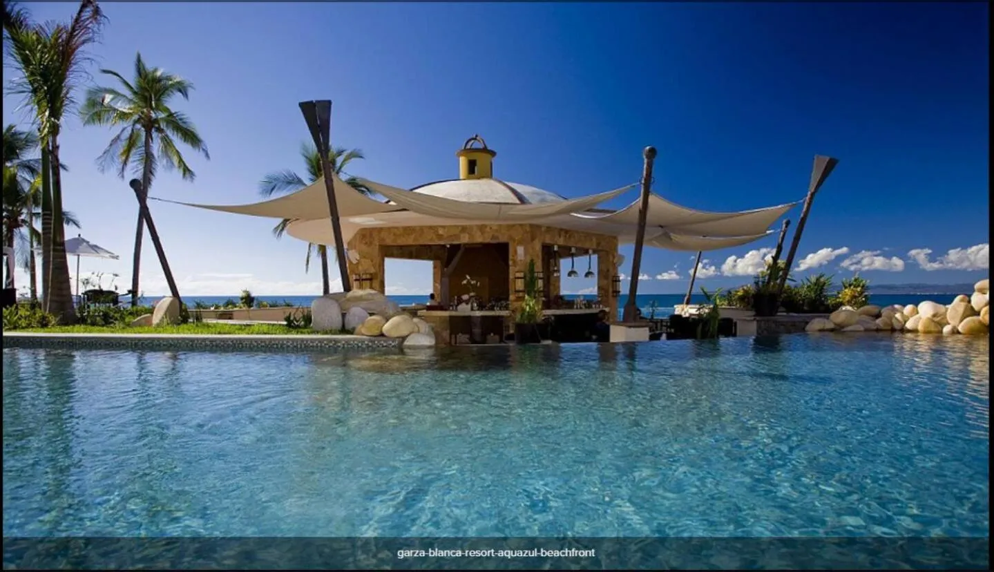 Swimming pool in GARZA BLANCA PRESERVE RESORT & SPA