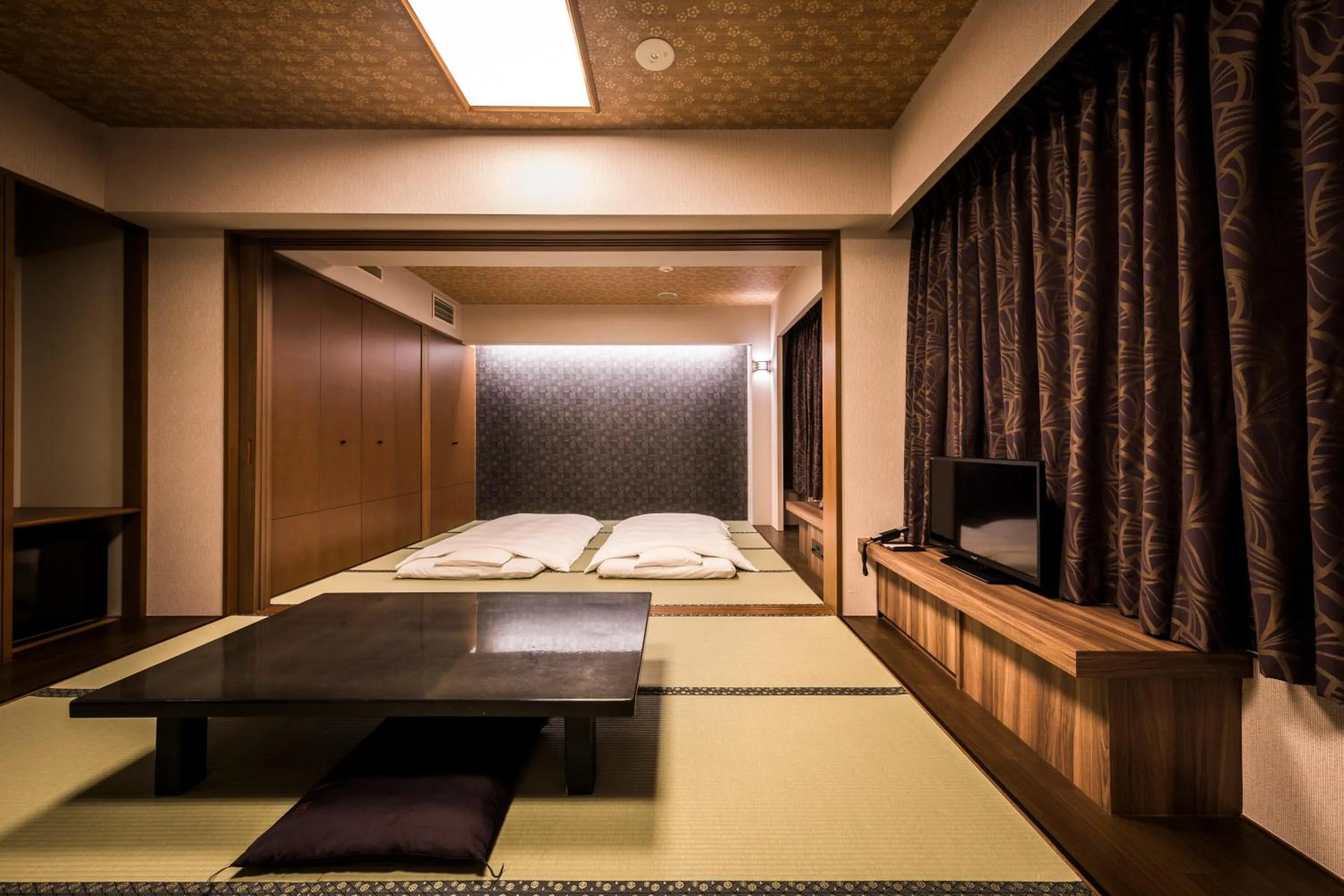 Property building, Bed in Hotel WBF Sapporo Chuo
