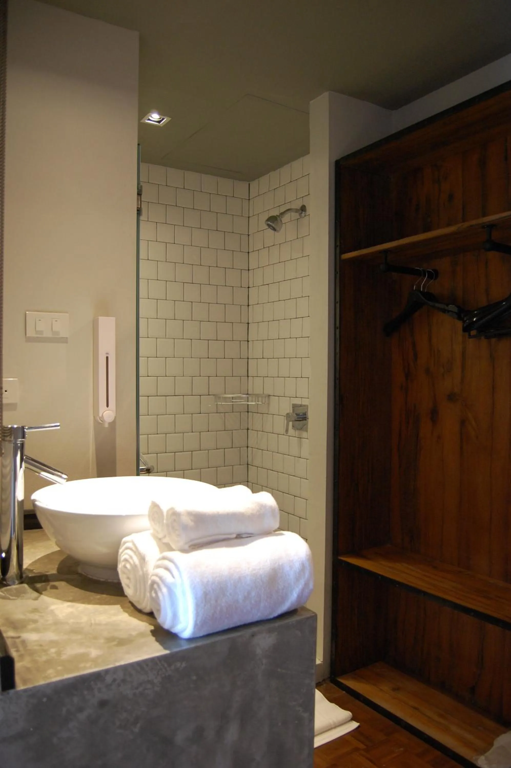 Bathroom, Bed in Cacha Hotel