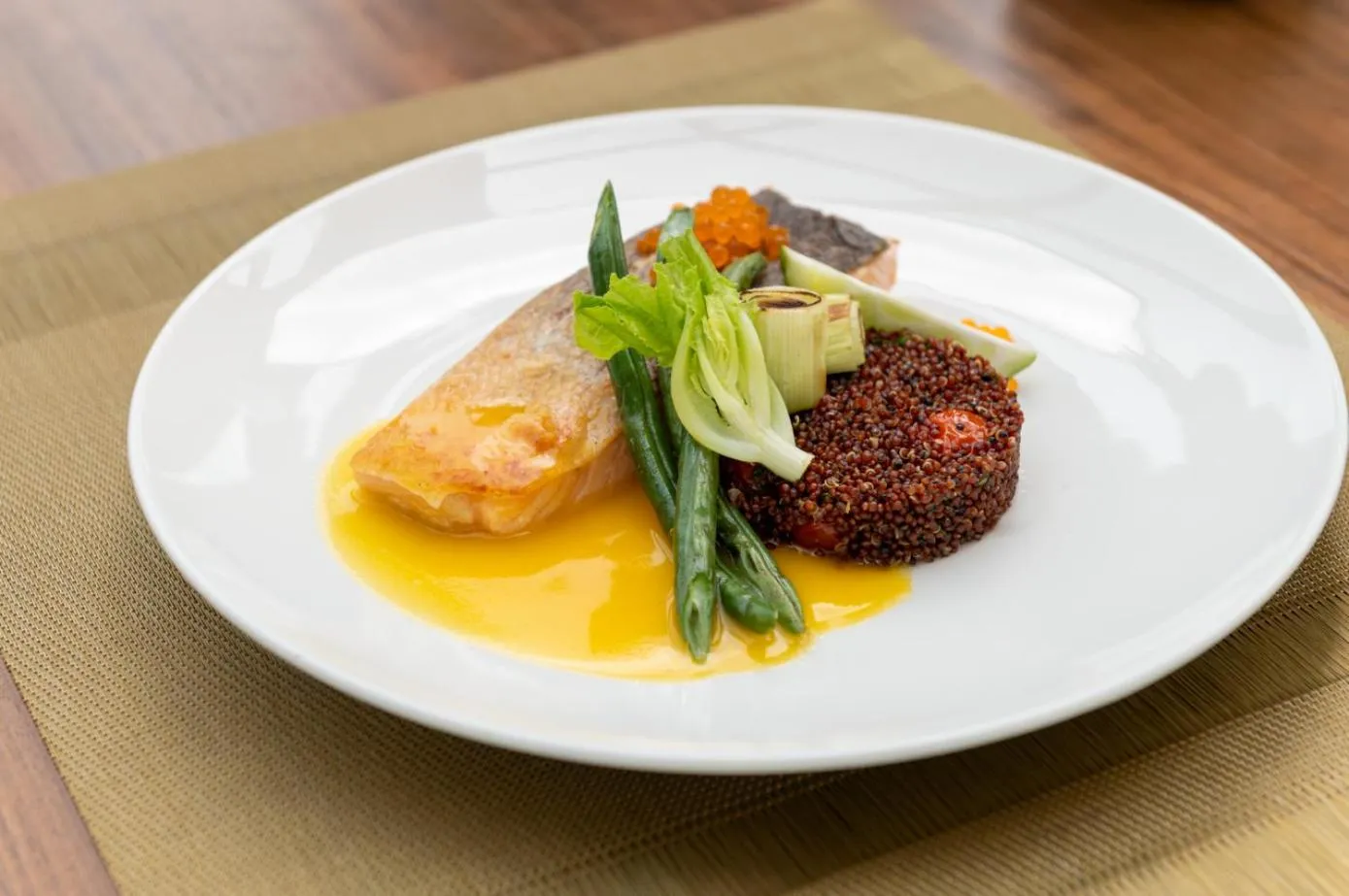 Restaurant/places to eat in Vivanta Tawang