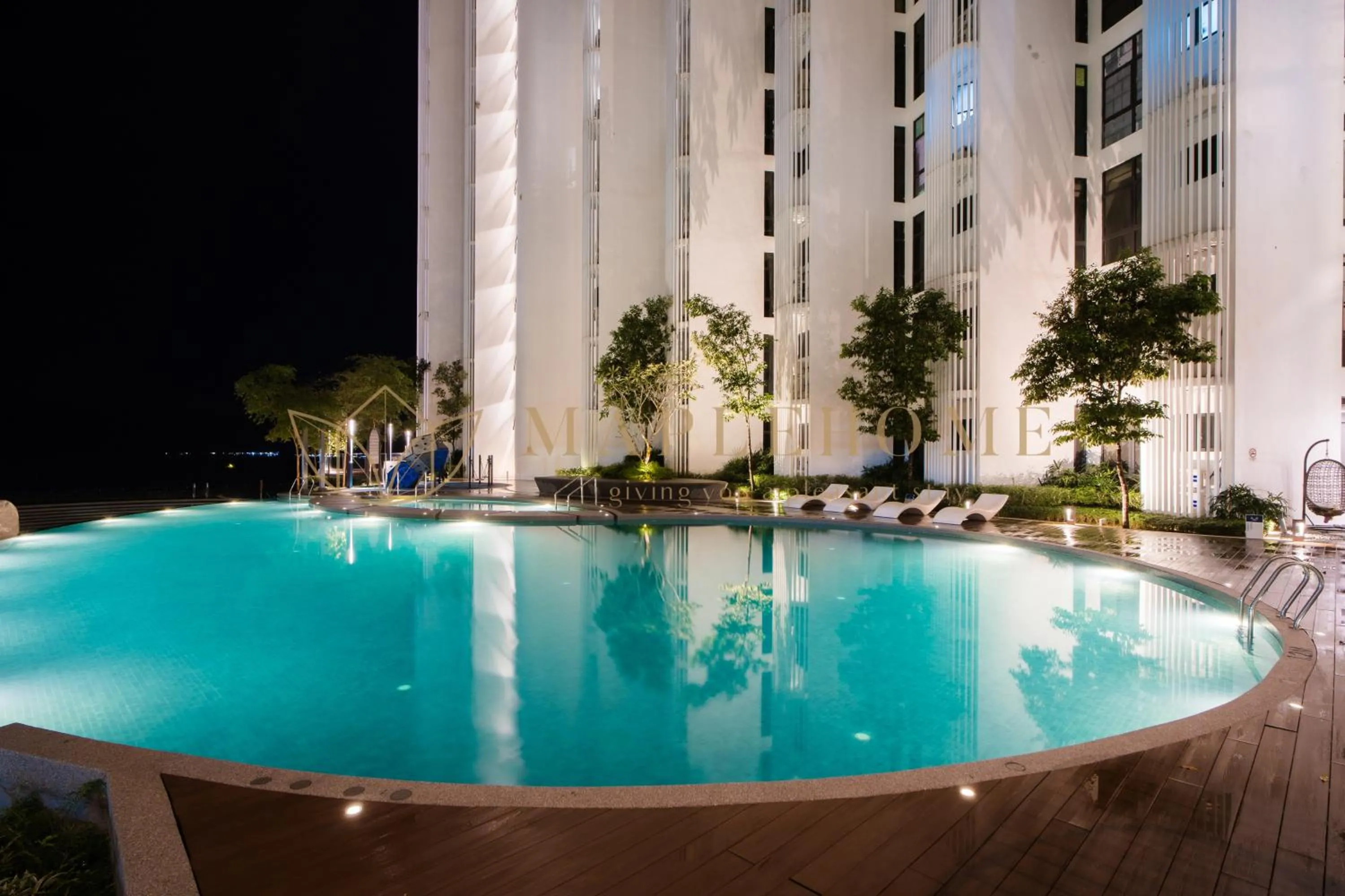 Swimming pool in The Shore Premier Suites Kota Kinabalu