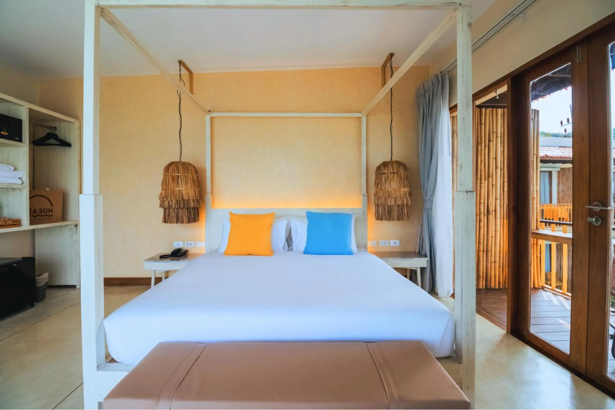 Bed in Sea Sun Bed & Beyond