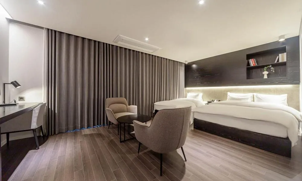 Photo of the whole room, Bed in Pohang Hotel Noblion