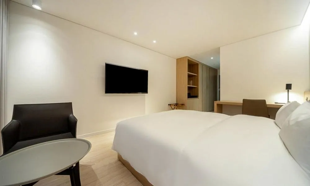 Photo of the whole room, Bed in Pohang Hotel Noblion