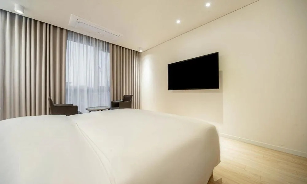 Photo of the whole room, Bed in Pohang Hotel Noblion