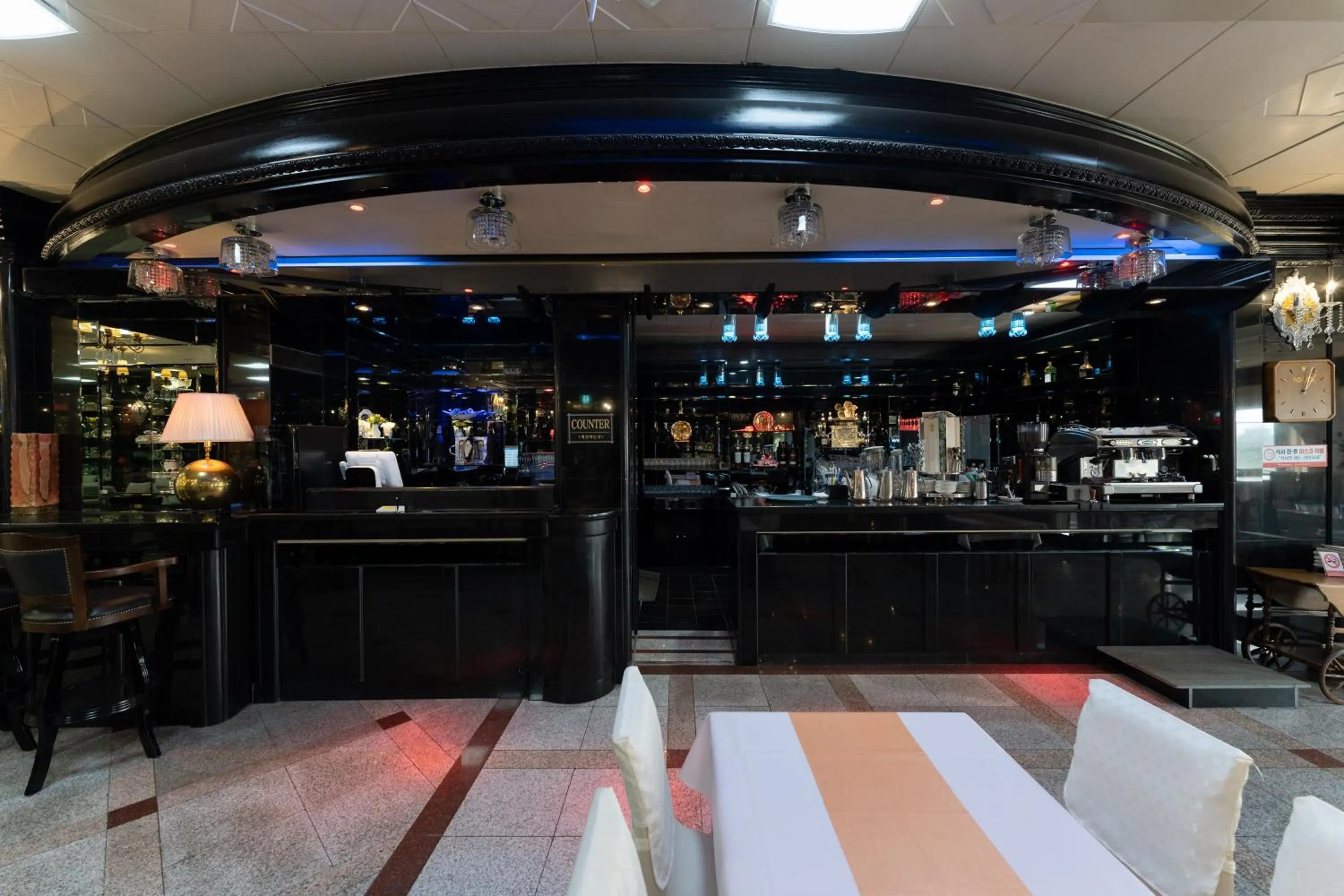 Lounge or bar in Hotel Gaya