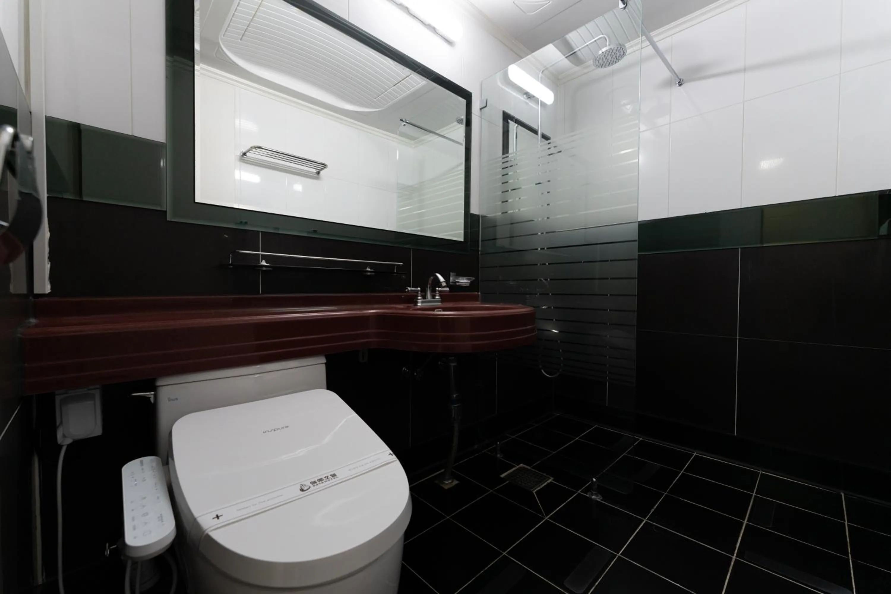 Bathroom in Hotel Gaya