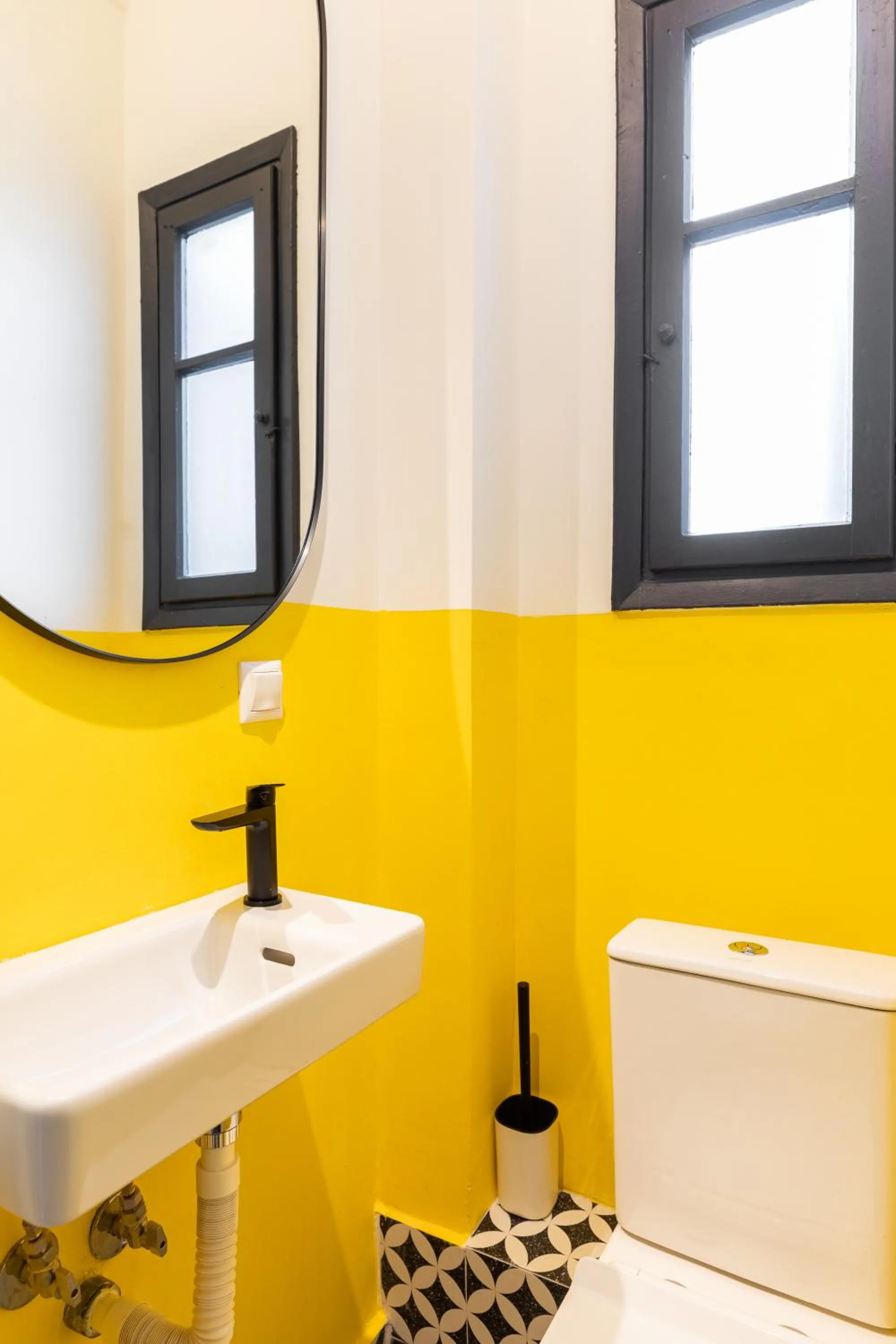 Bathroom in Vista by halu!: Spacious City Centre Home