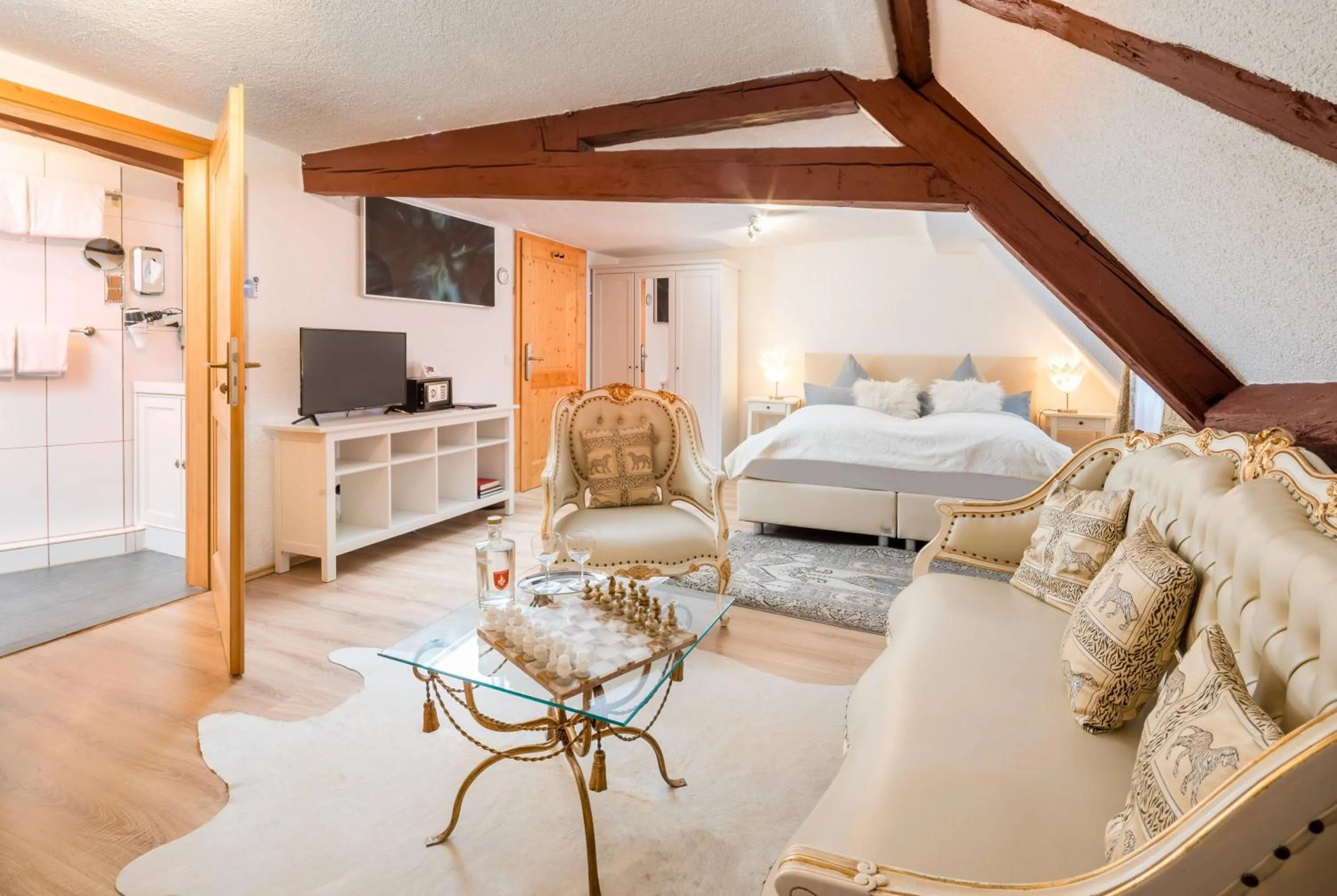 Bed in Hotel Nürnberger Hof in Altdorf