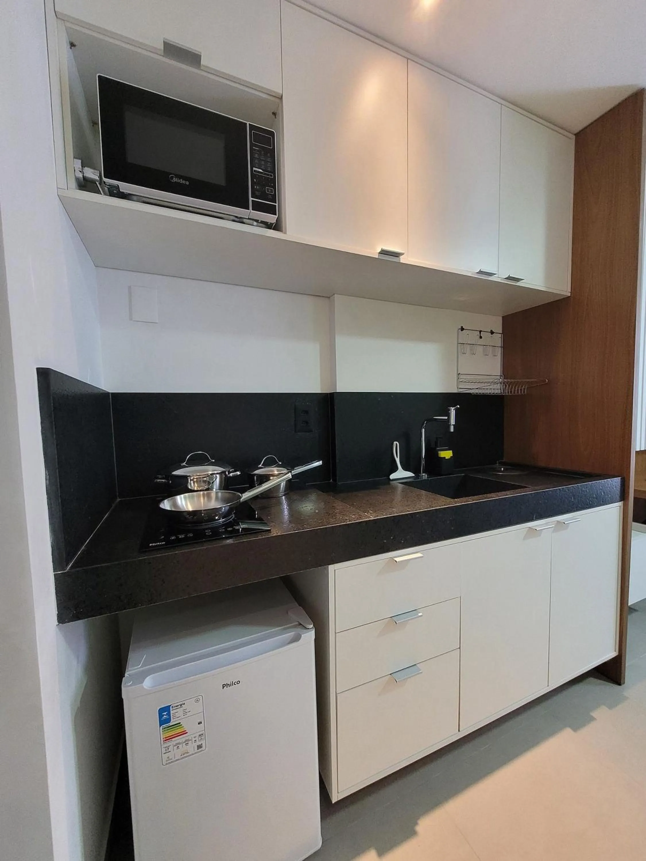 Kitchen or kitchenette in Belo flat na praia do Bessa