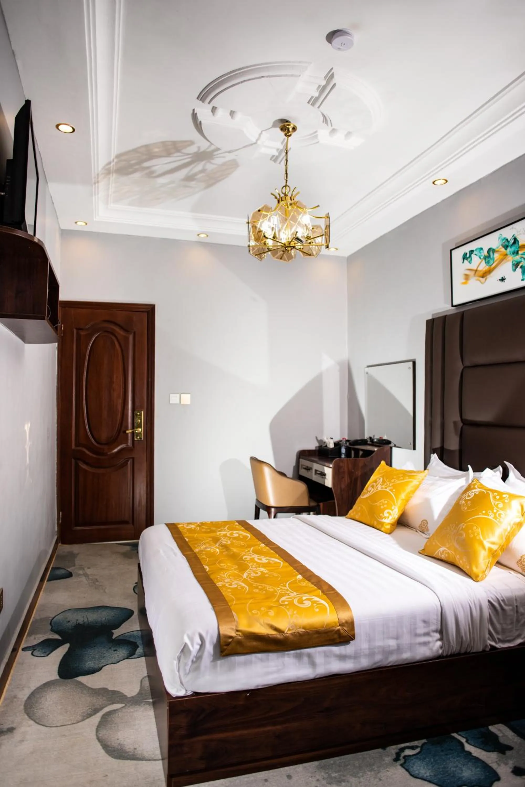 Bed in THE DREAMS HOTEL