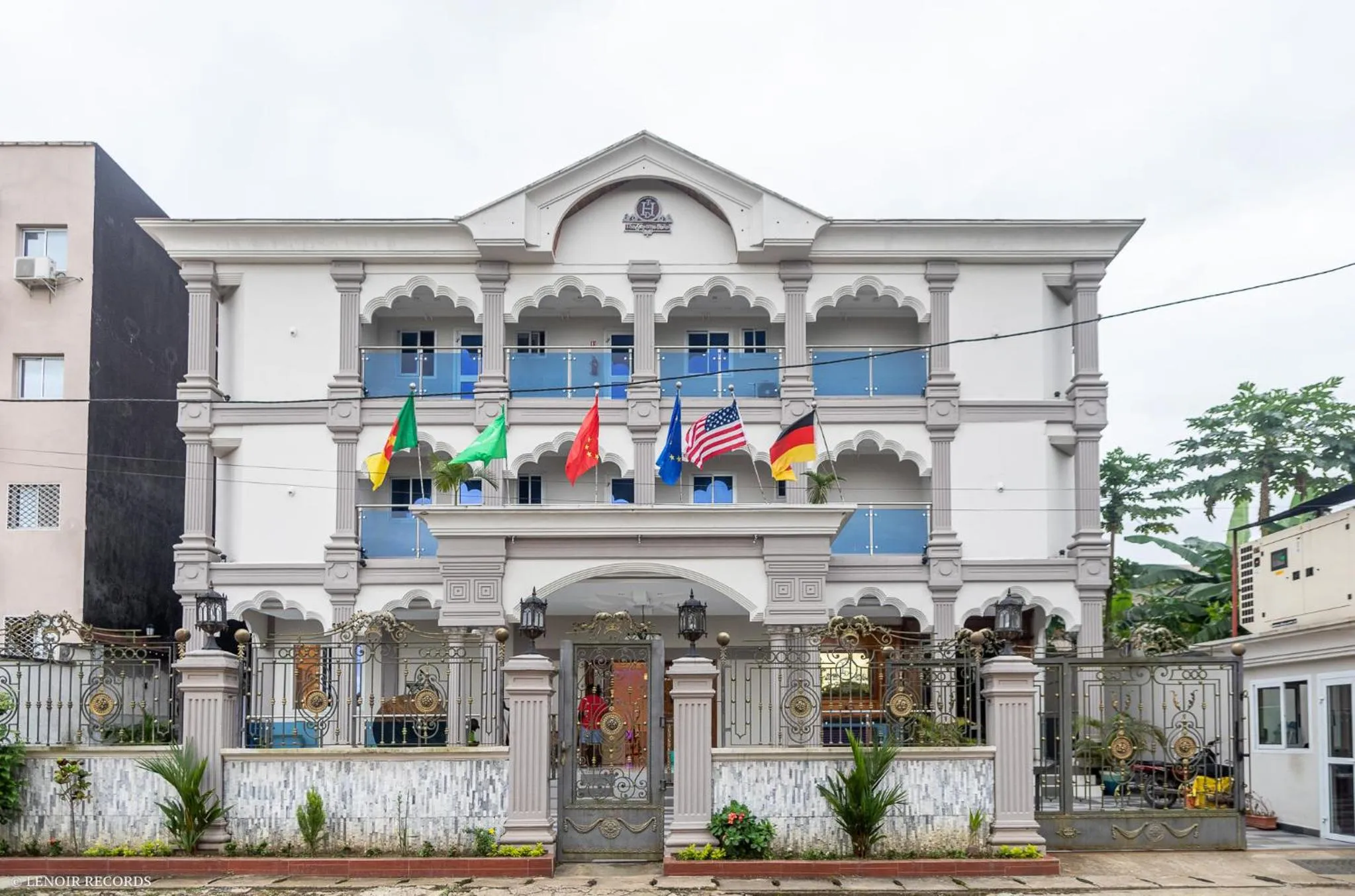 Property building in THE DREAMS HOTEL