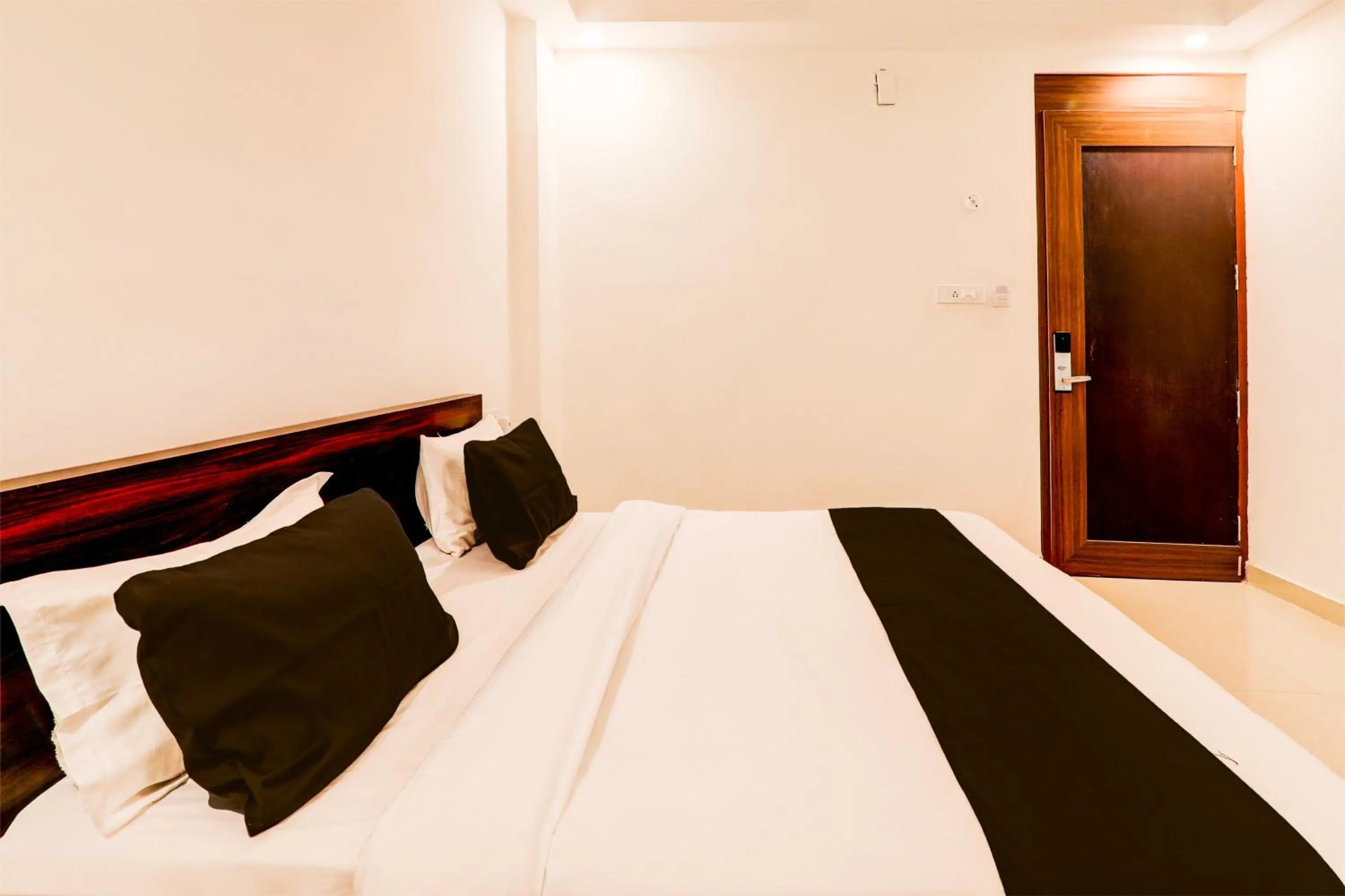 Bedroom in Hotel O The Suite