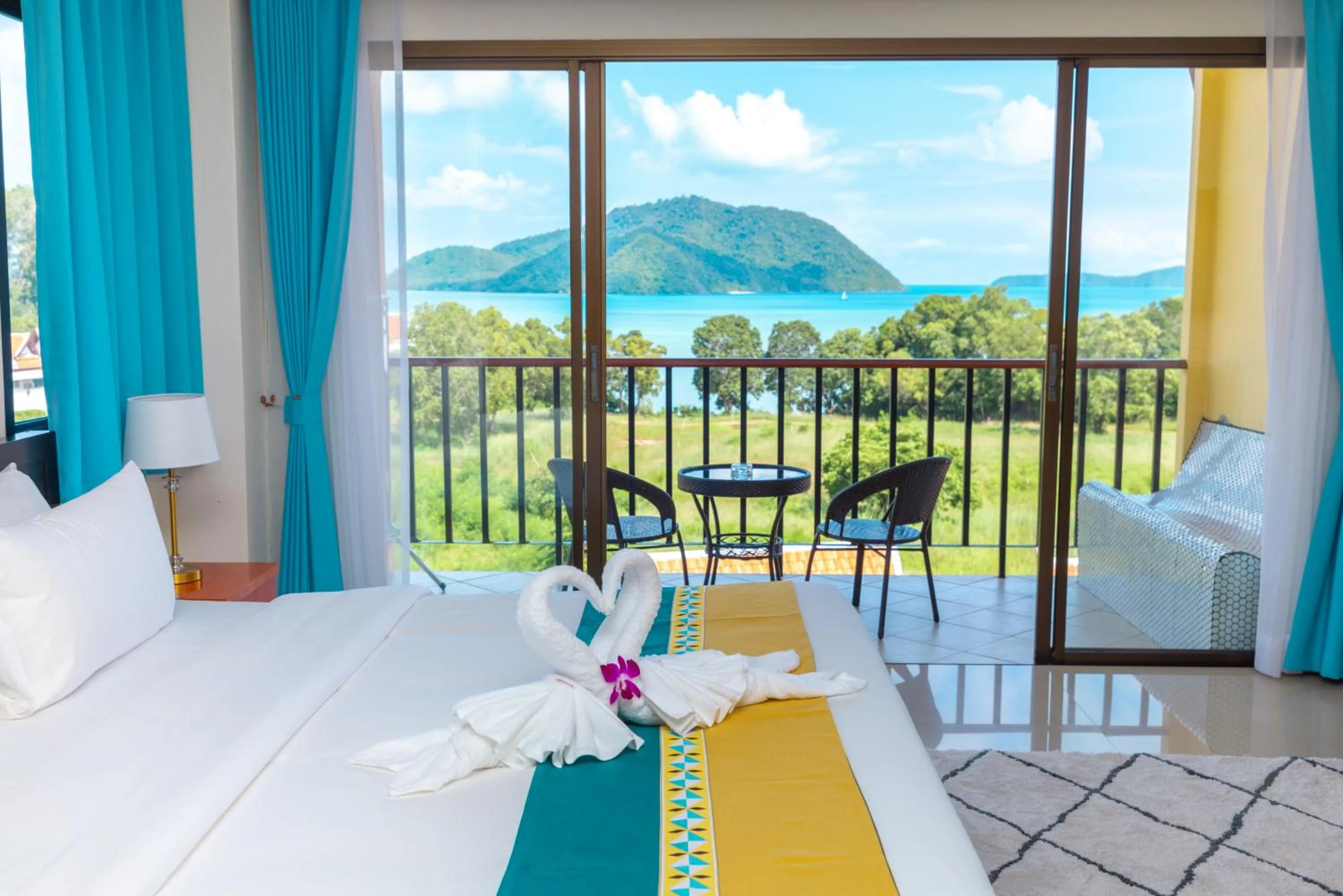 Bed in Kana Hotel Phuket普吉岛卡娜酒店