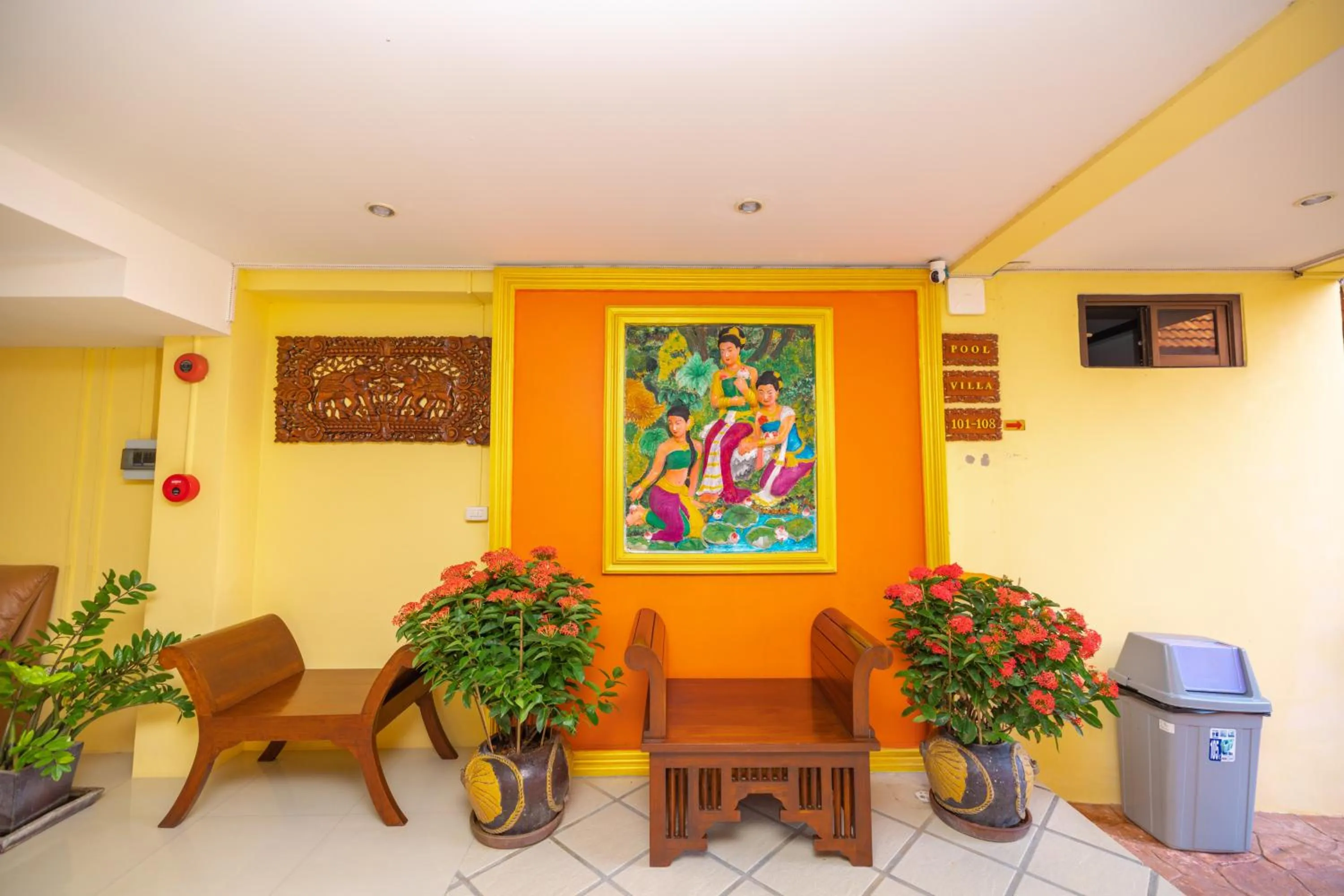 Communal lounge/ TV room in Kana Hotel Phuket普吉岛卡娜酒店