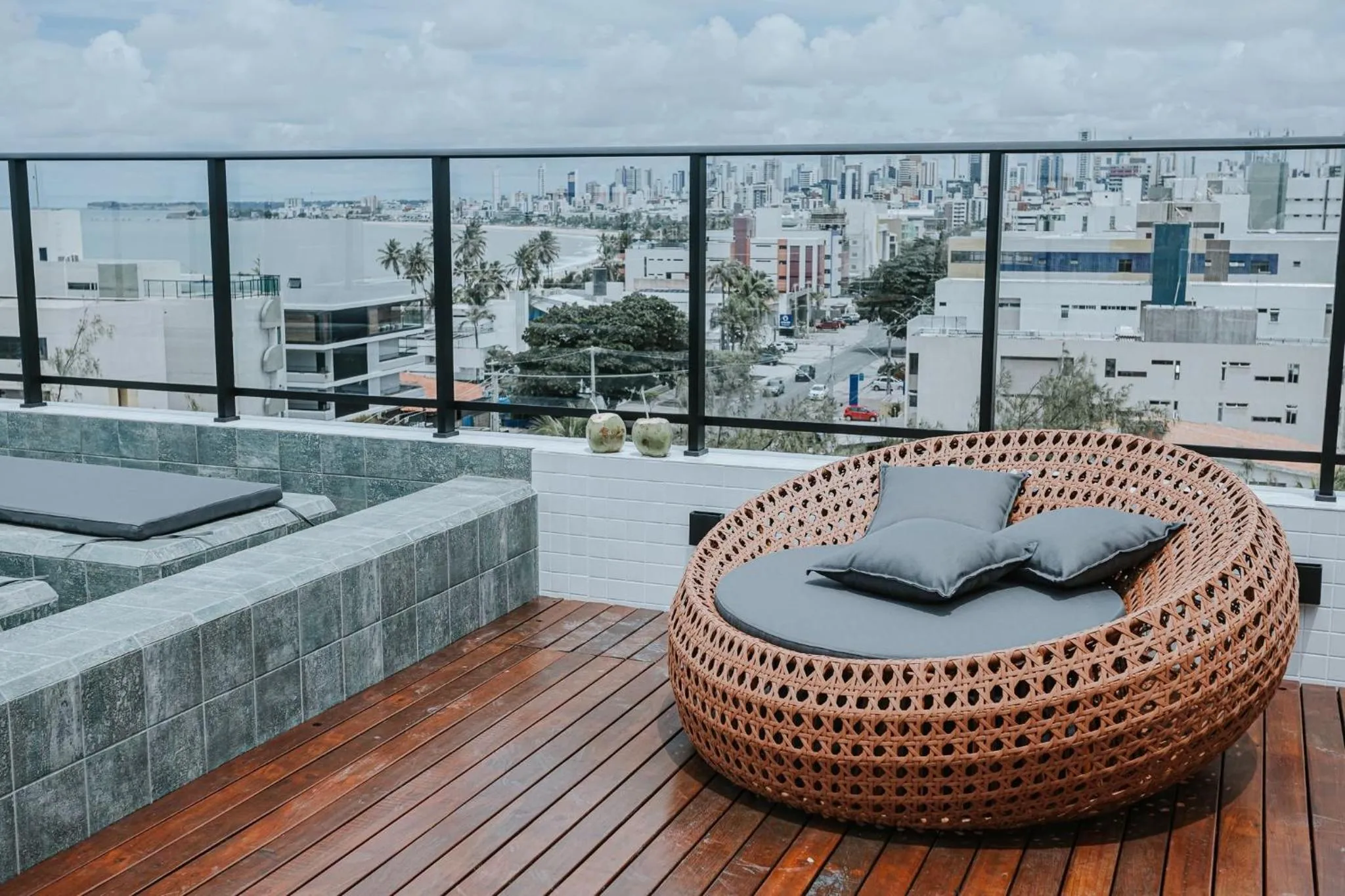Swimming pool in Maravilhoso Studio no Bessa