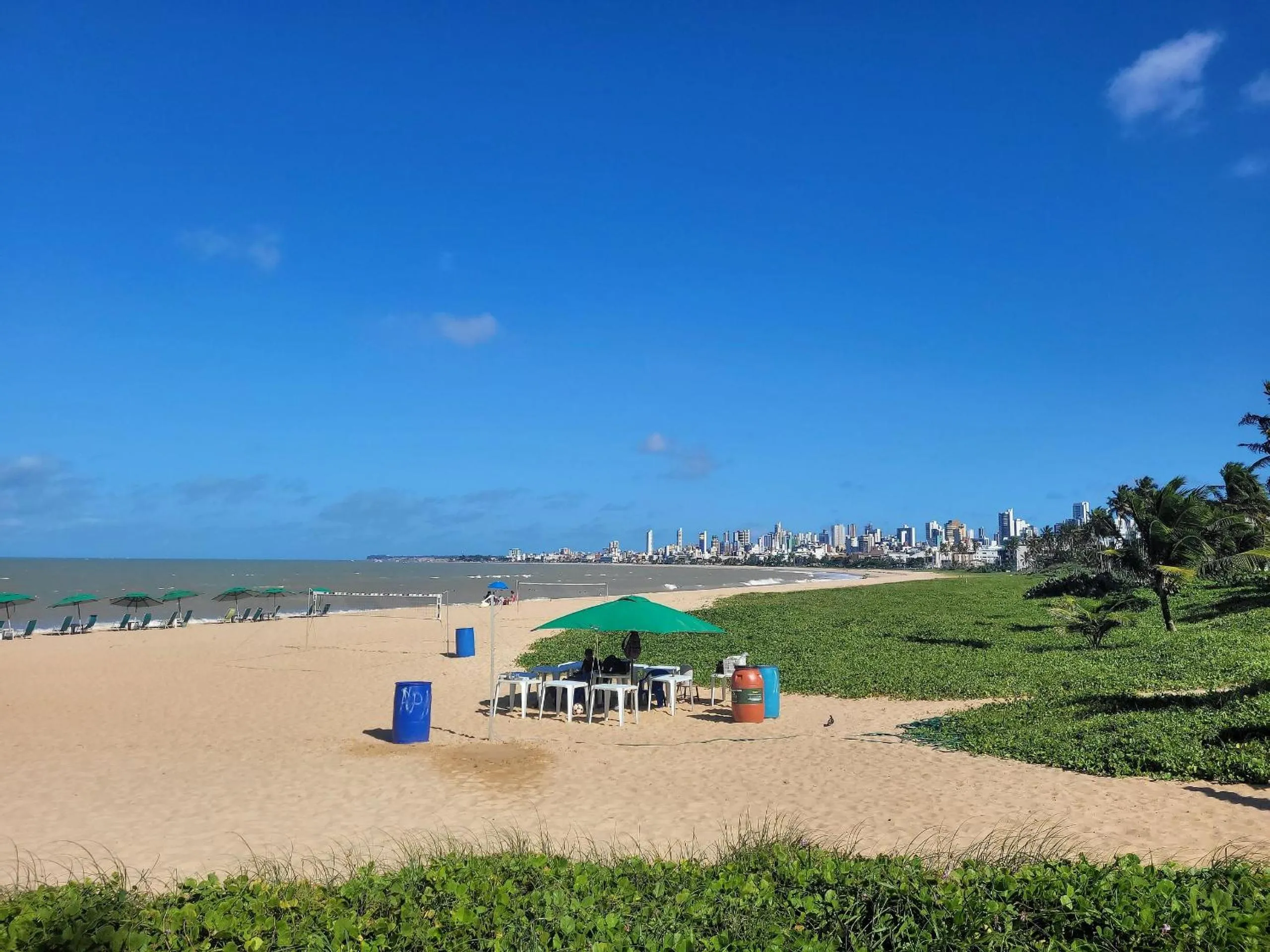 Beach in Maravilhoso Studio no Bessa