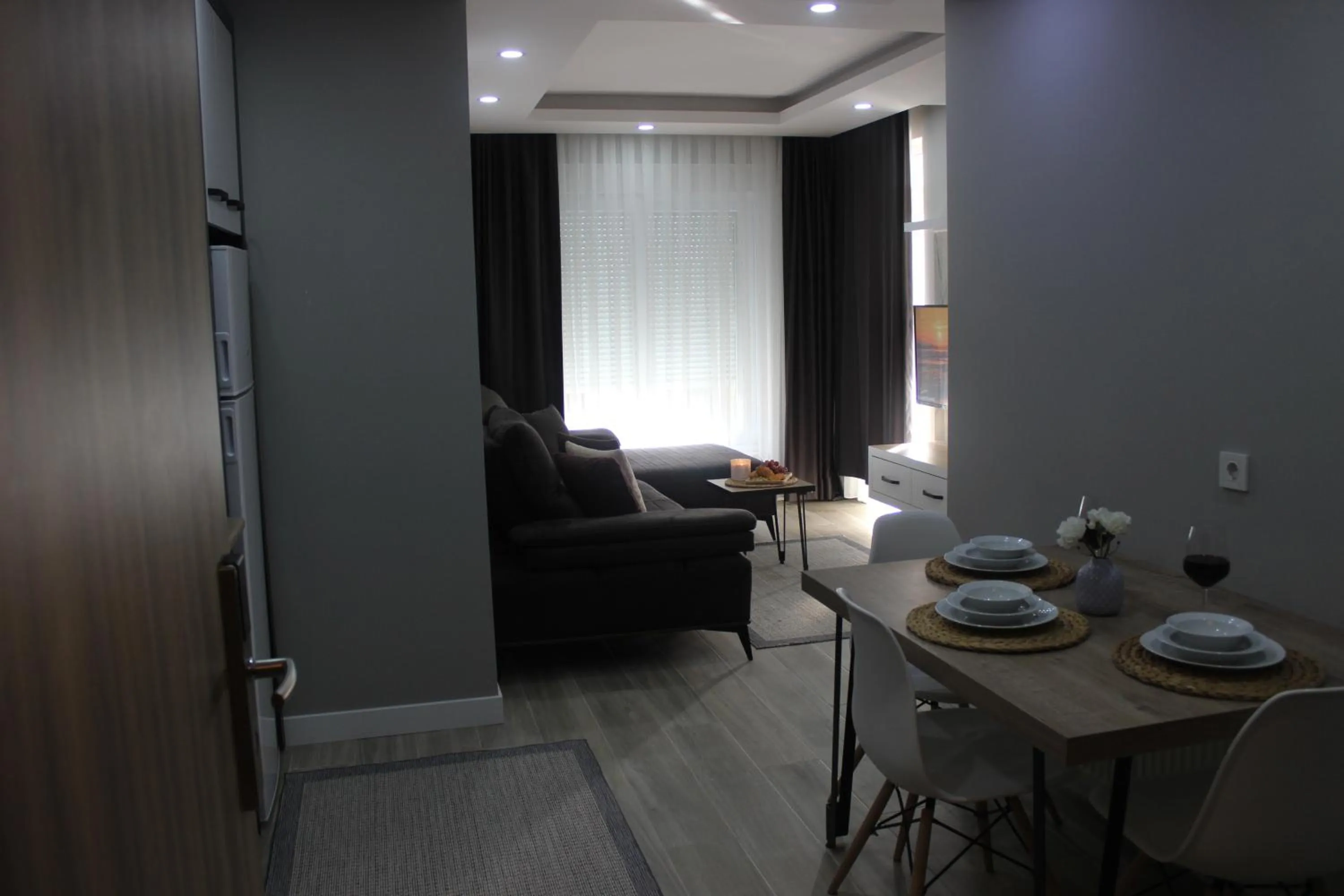 Seating area in Cosy Suite