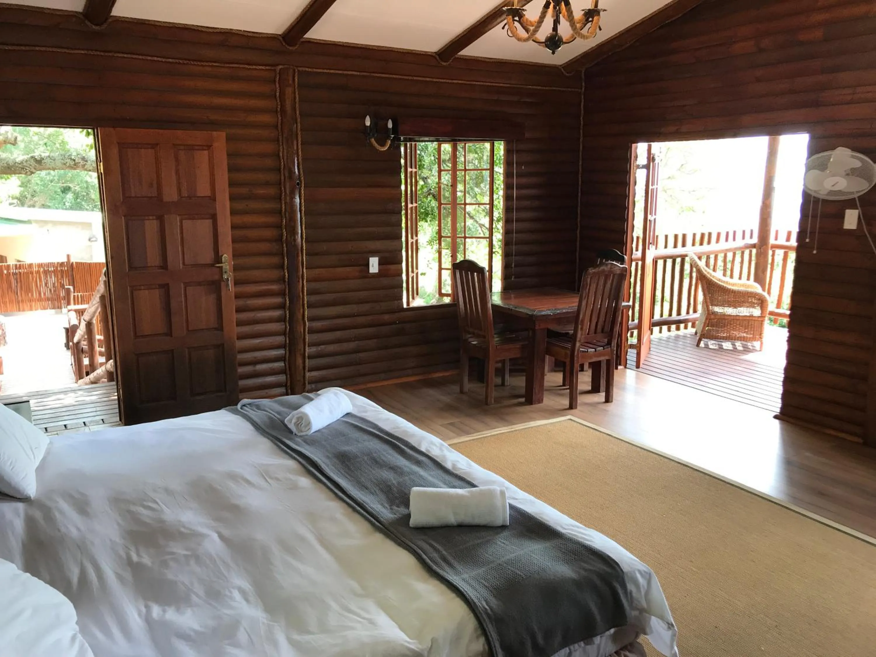 Bedroom, Bed in Amafu Forest Lodge