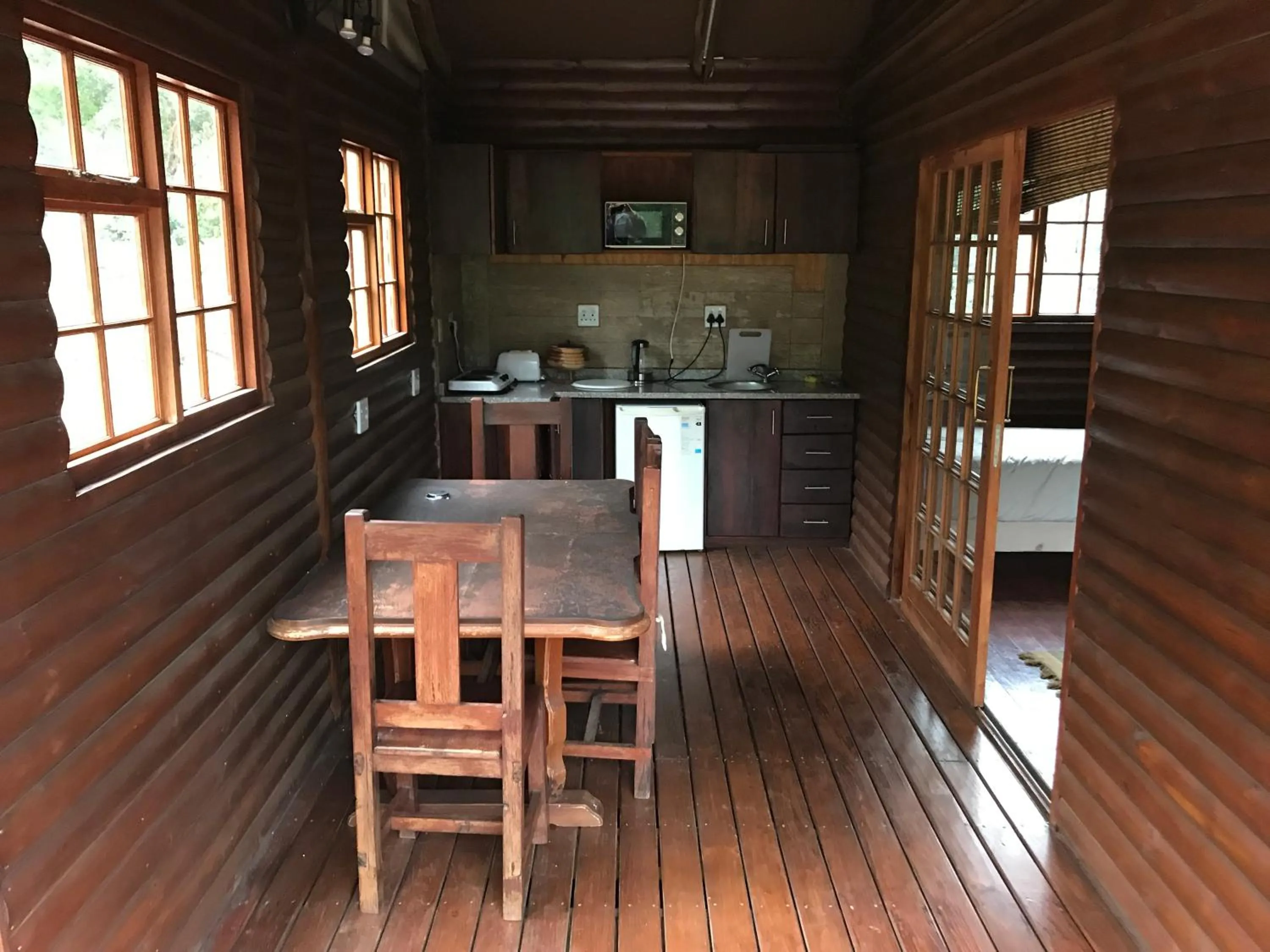 Kitchen or kitchenette in Amafu Forest Lodge