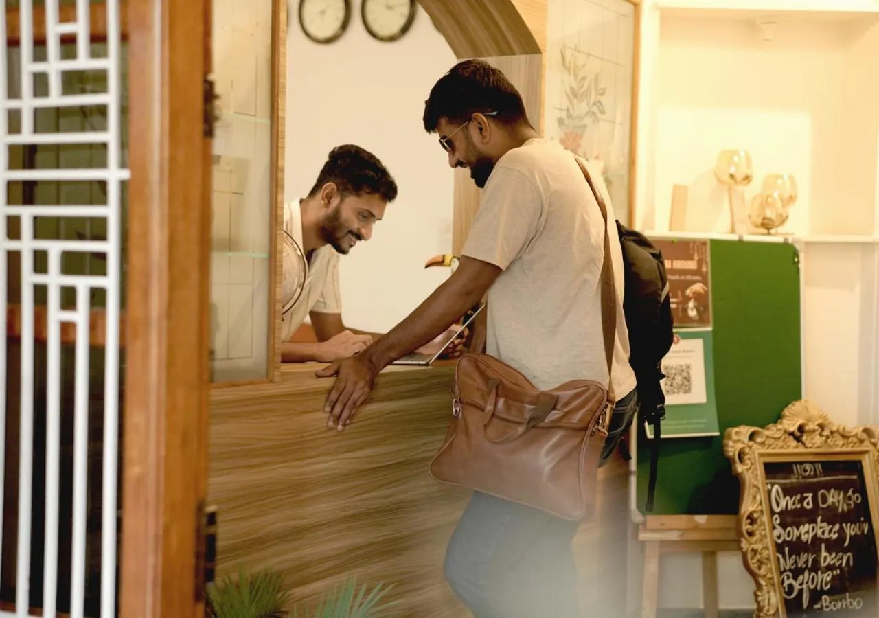 Lobby or reception in Palace Hostel by Borrbo