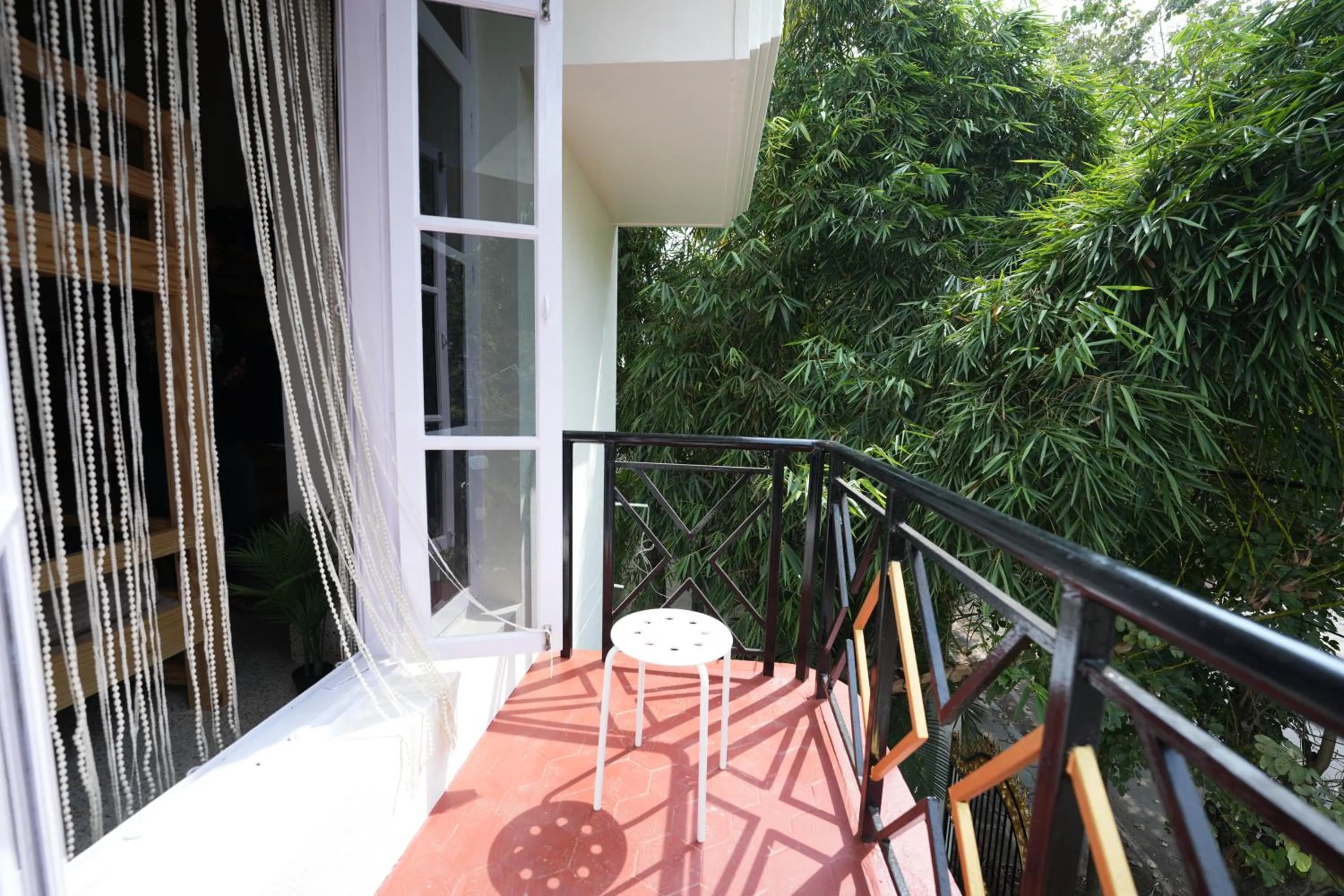 Patio in Palace Hostel by Borrbo