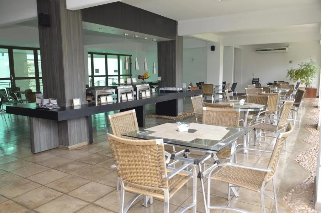 Restaurant/places to eat in ARAGUAIA HOTEL