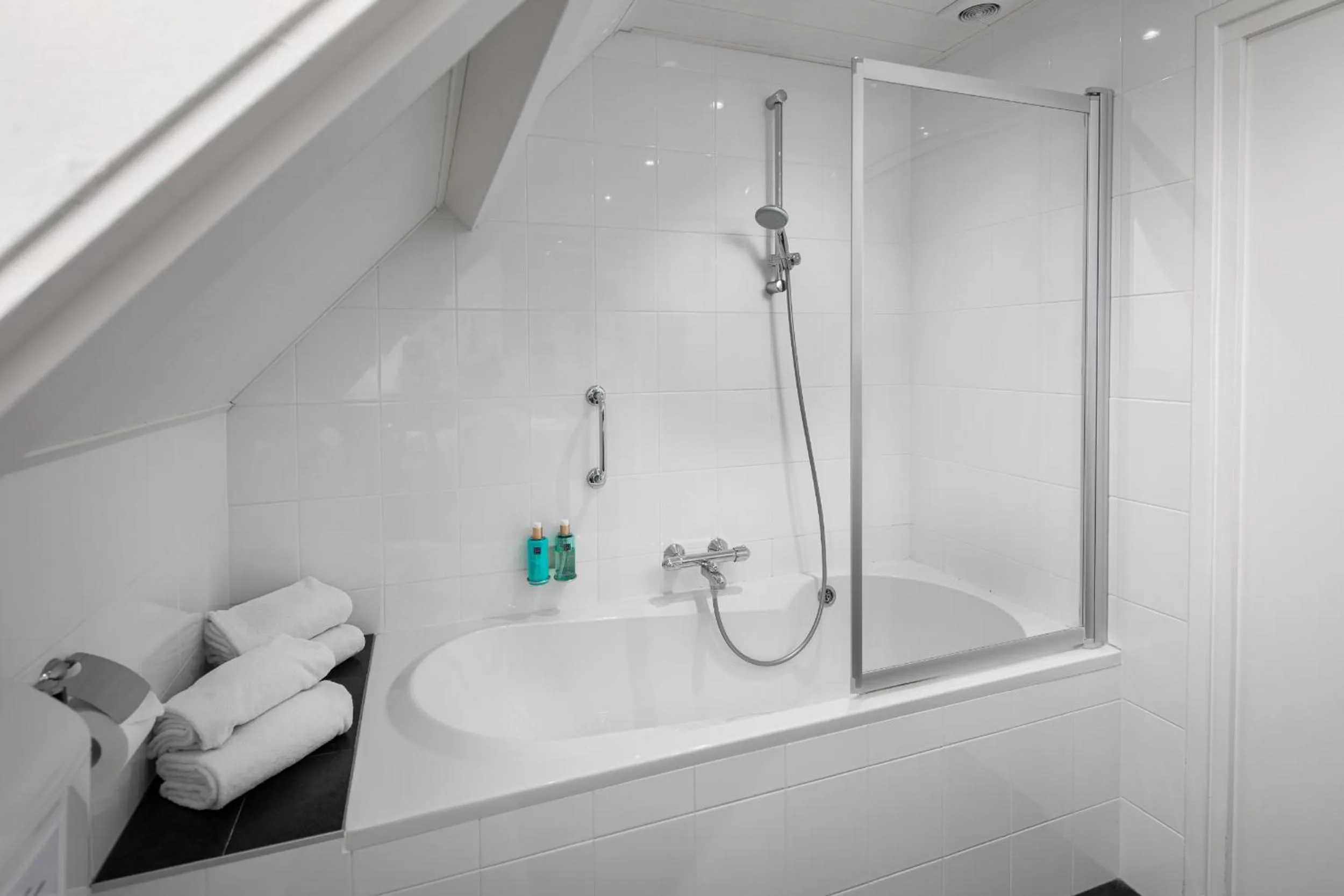 Shower in Strandhotel Domburg