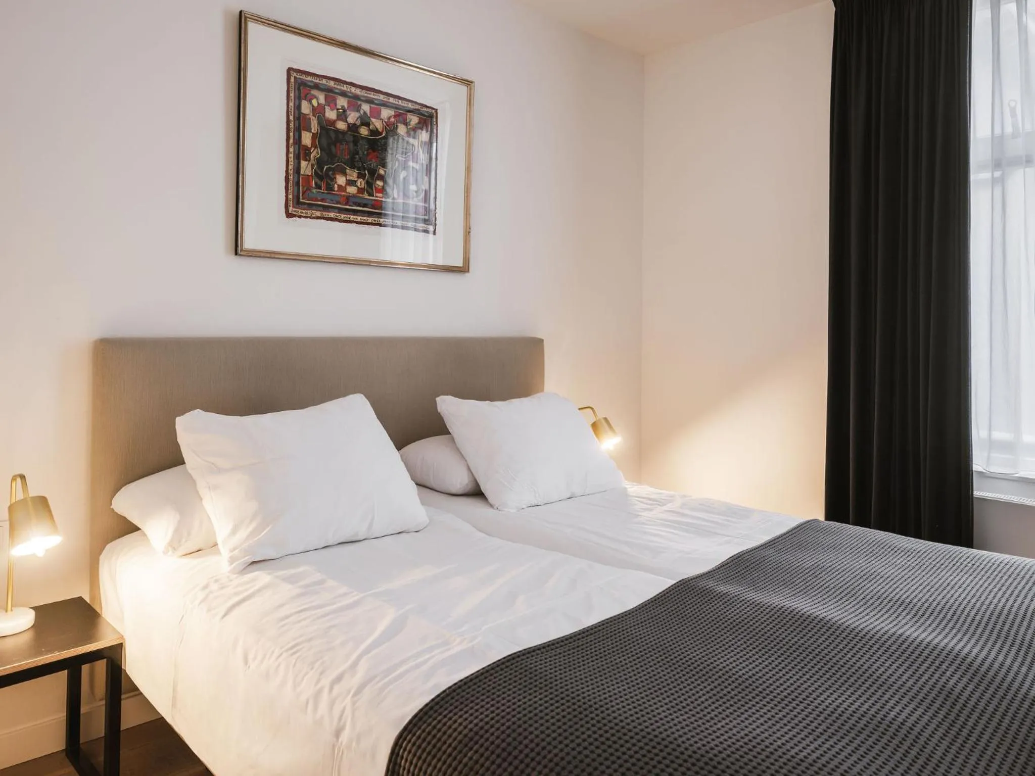 Bedroom, Bed in Strandhotel Domburg