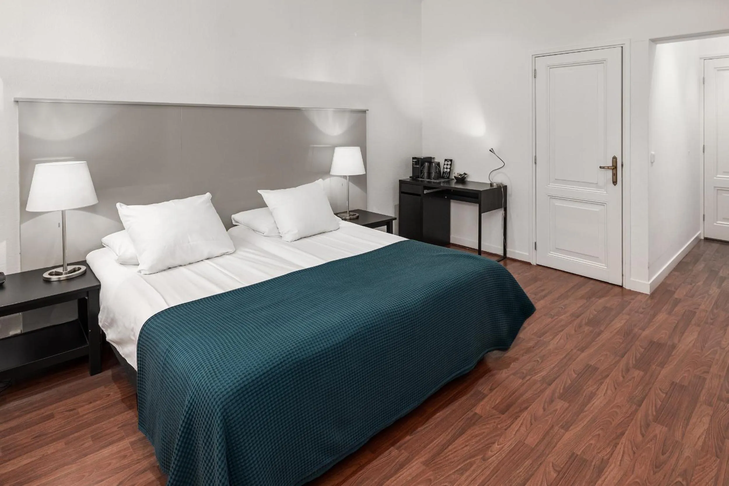 Bed in Strandhotel Domburg