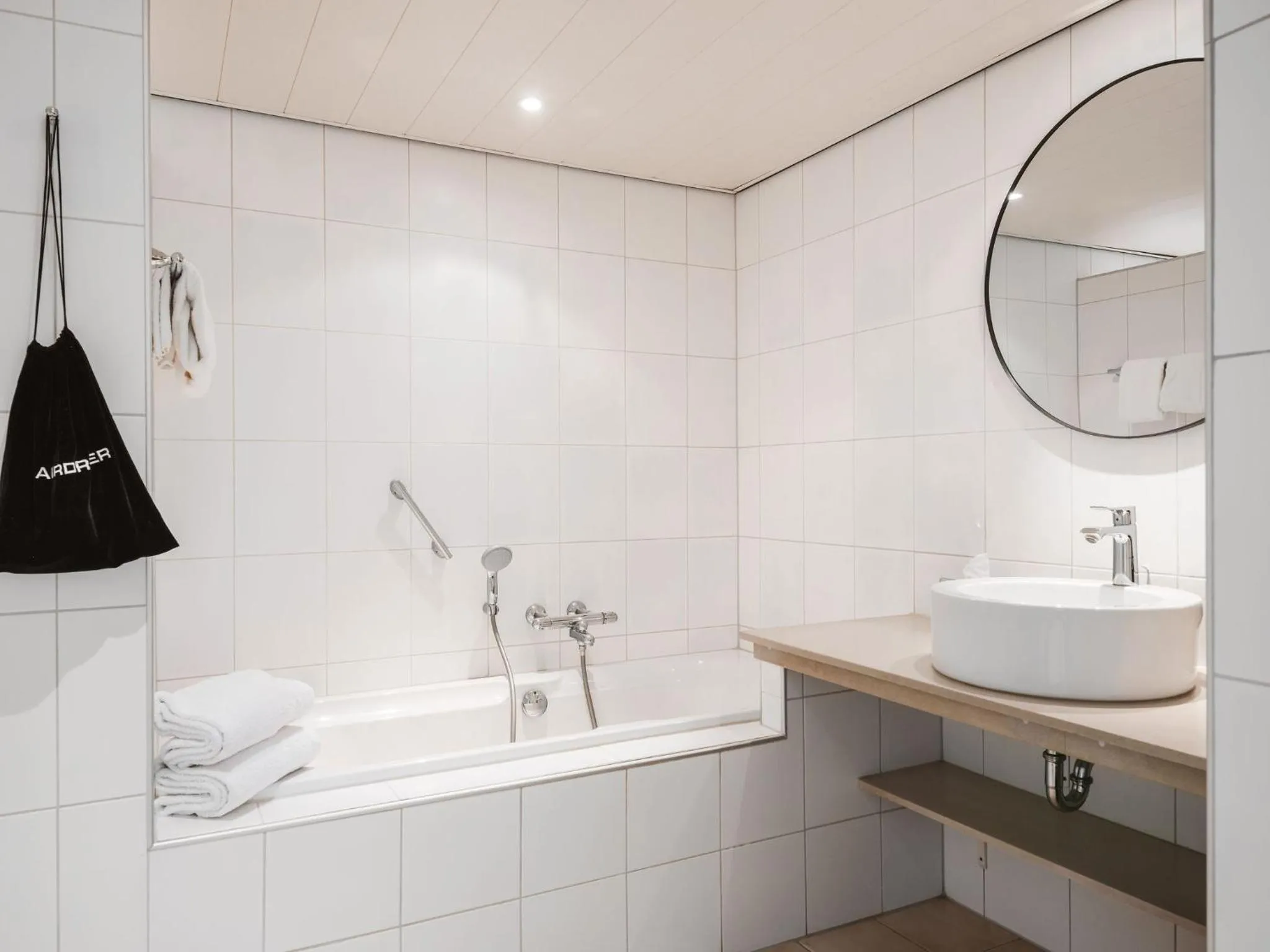 Bathroom in Strandhotel Domburg