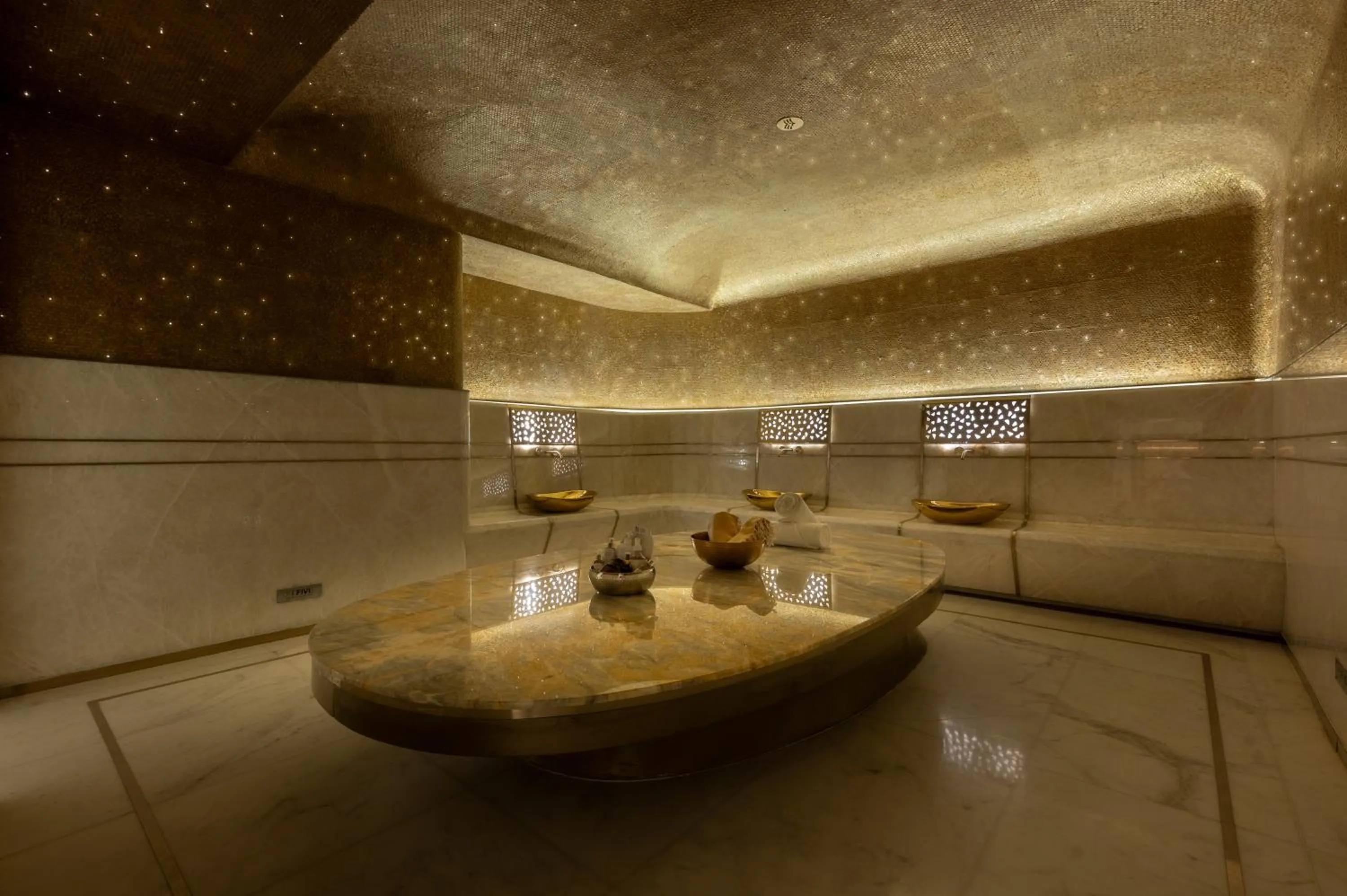 Spa and wellness centre/facilities in FIVE Luxe