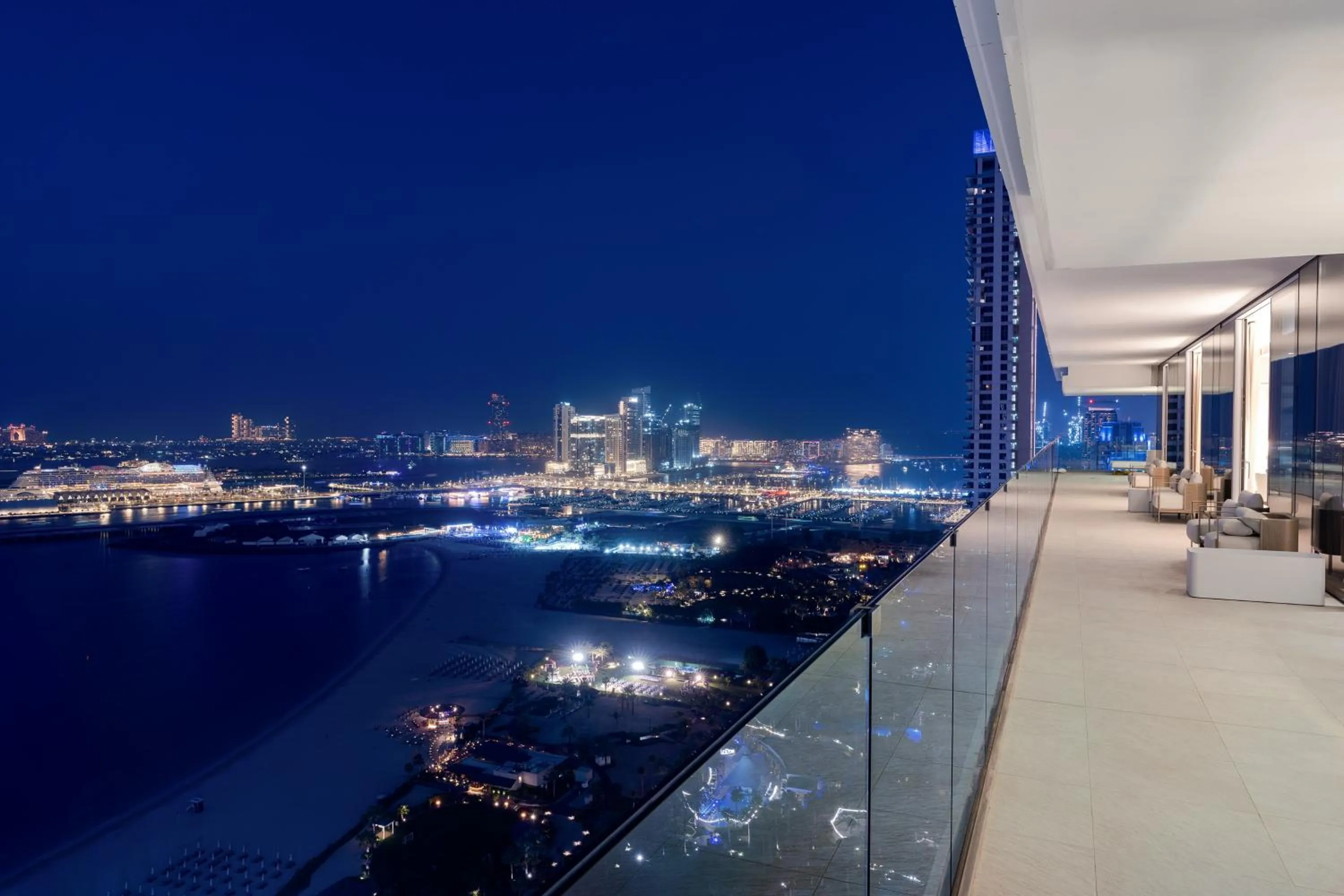 Property building in FIVE Luxe