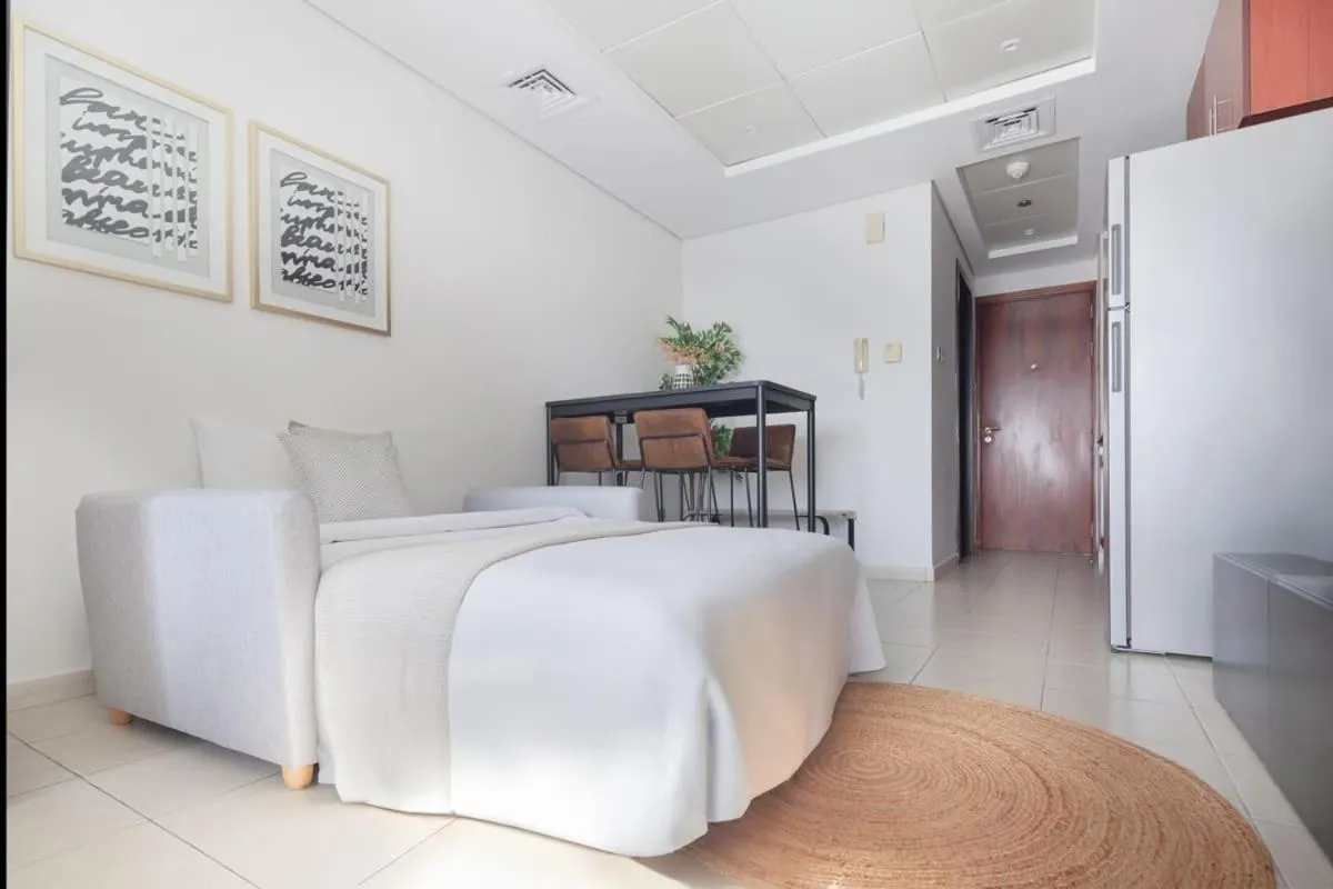 Other, Bed in Frank Porter - Lake View Tower