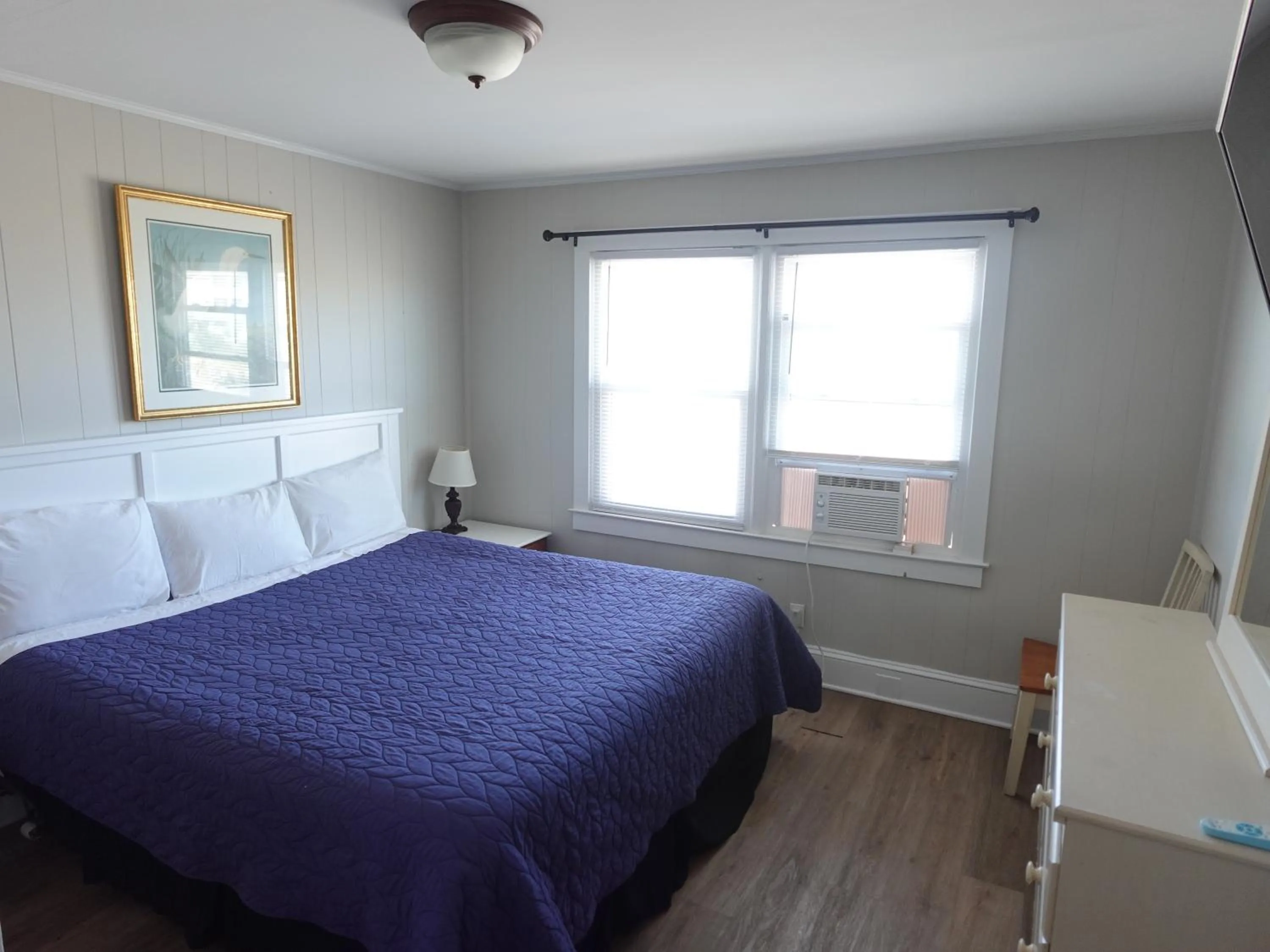 Bedroom, Bed in Sea Vista Motel