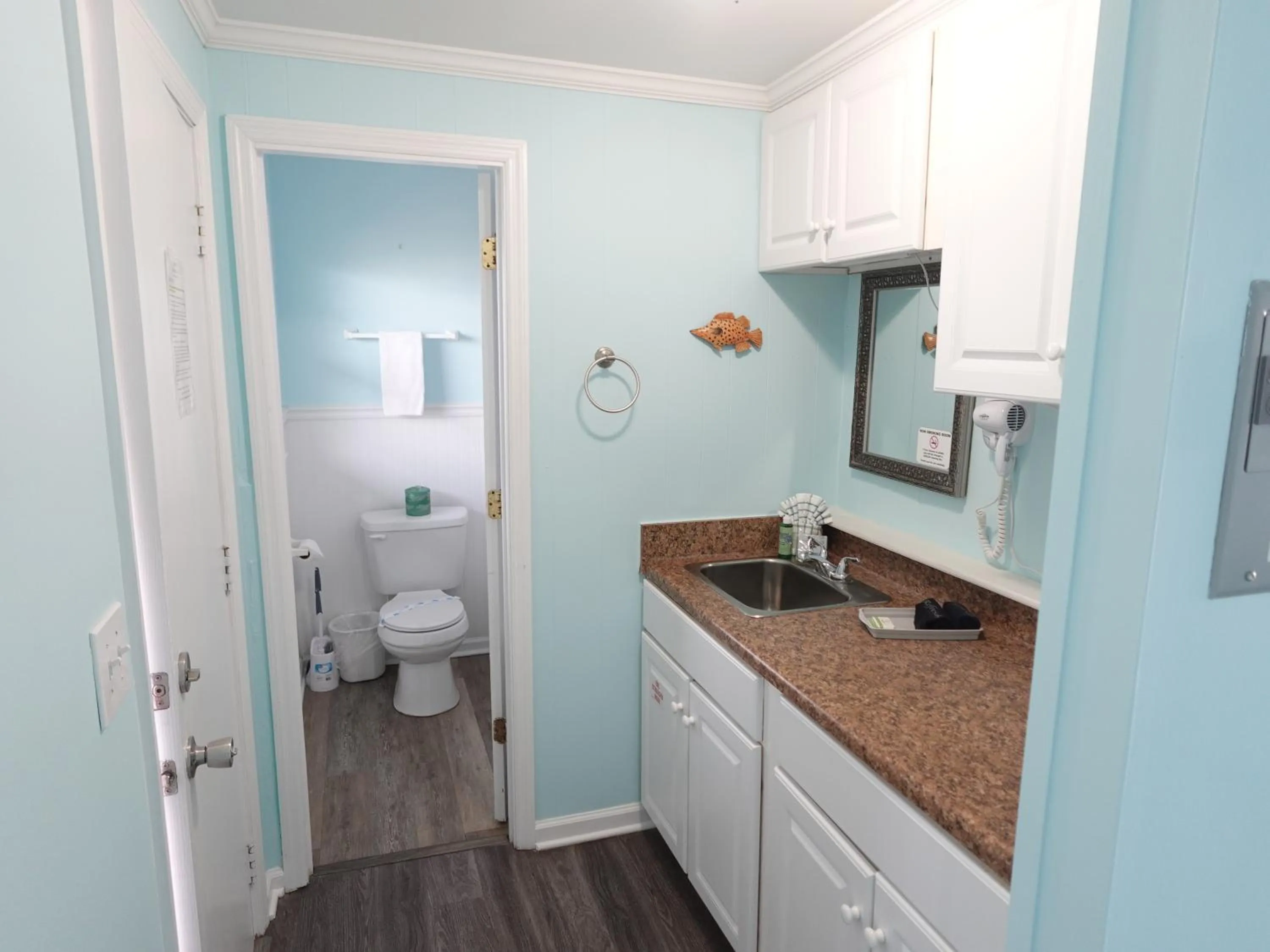 Bathroom in Sea Vista Motel