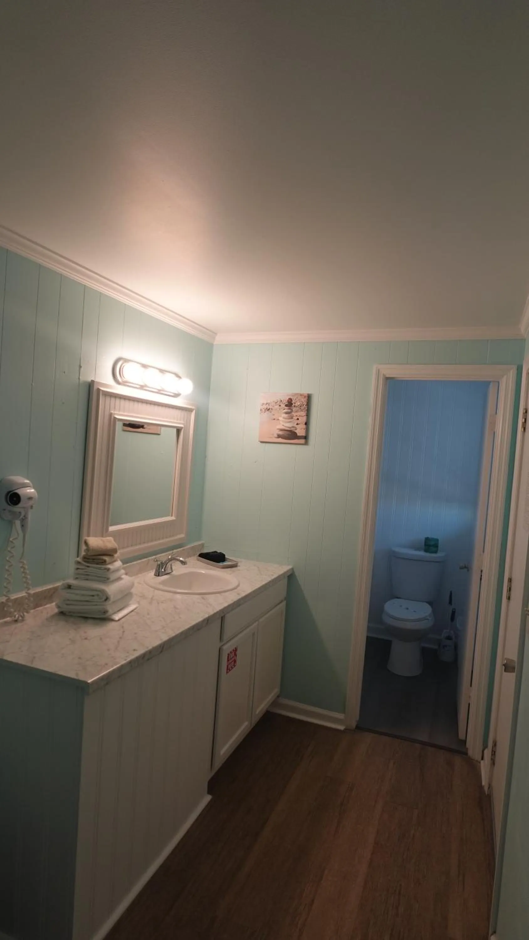Bathroom in Sea Vista Motel