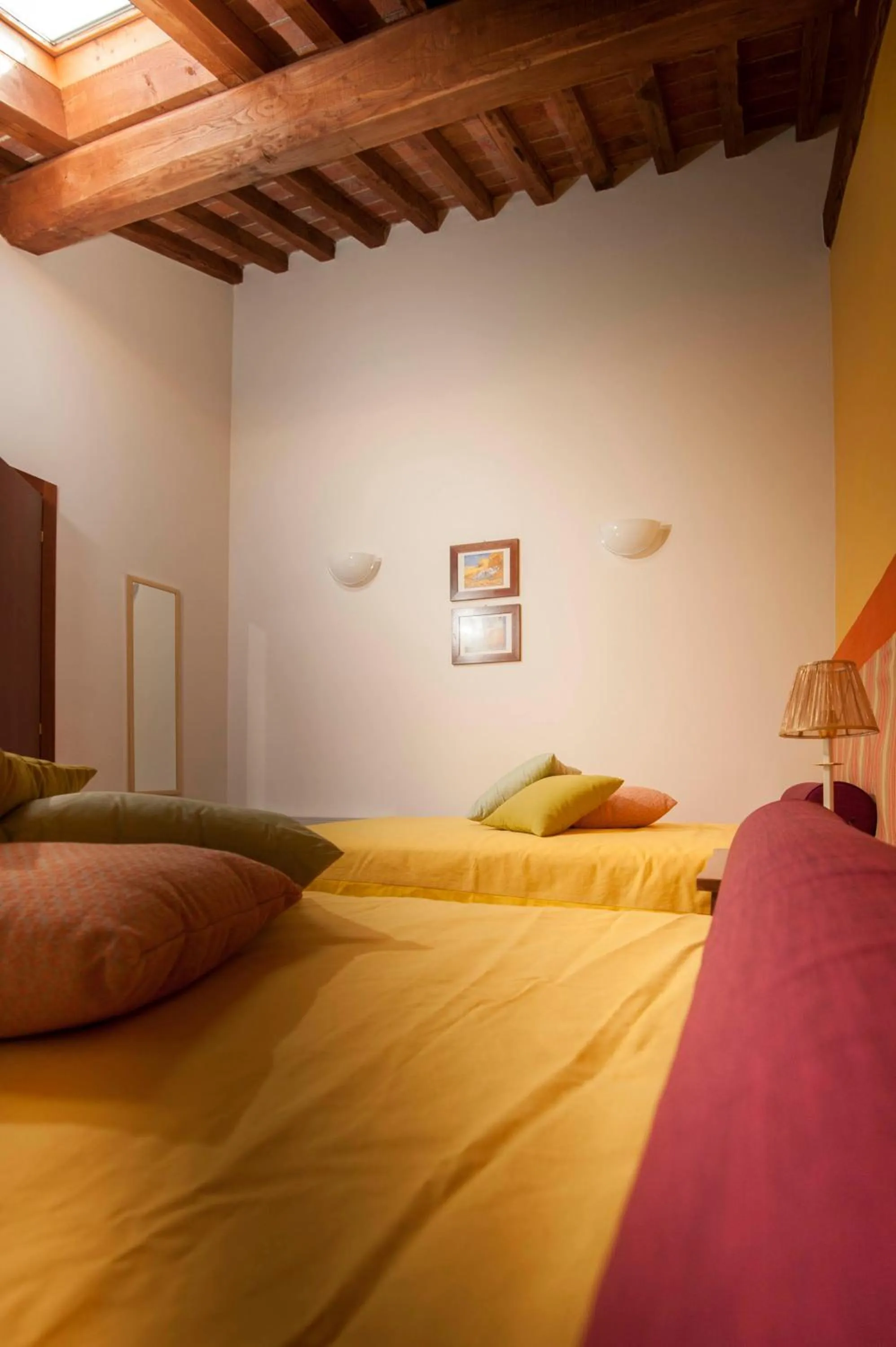 Photo of the whole room, Bed in Antico Granaione