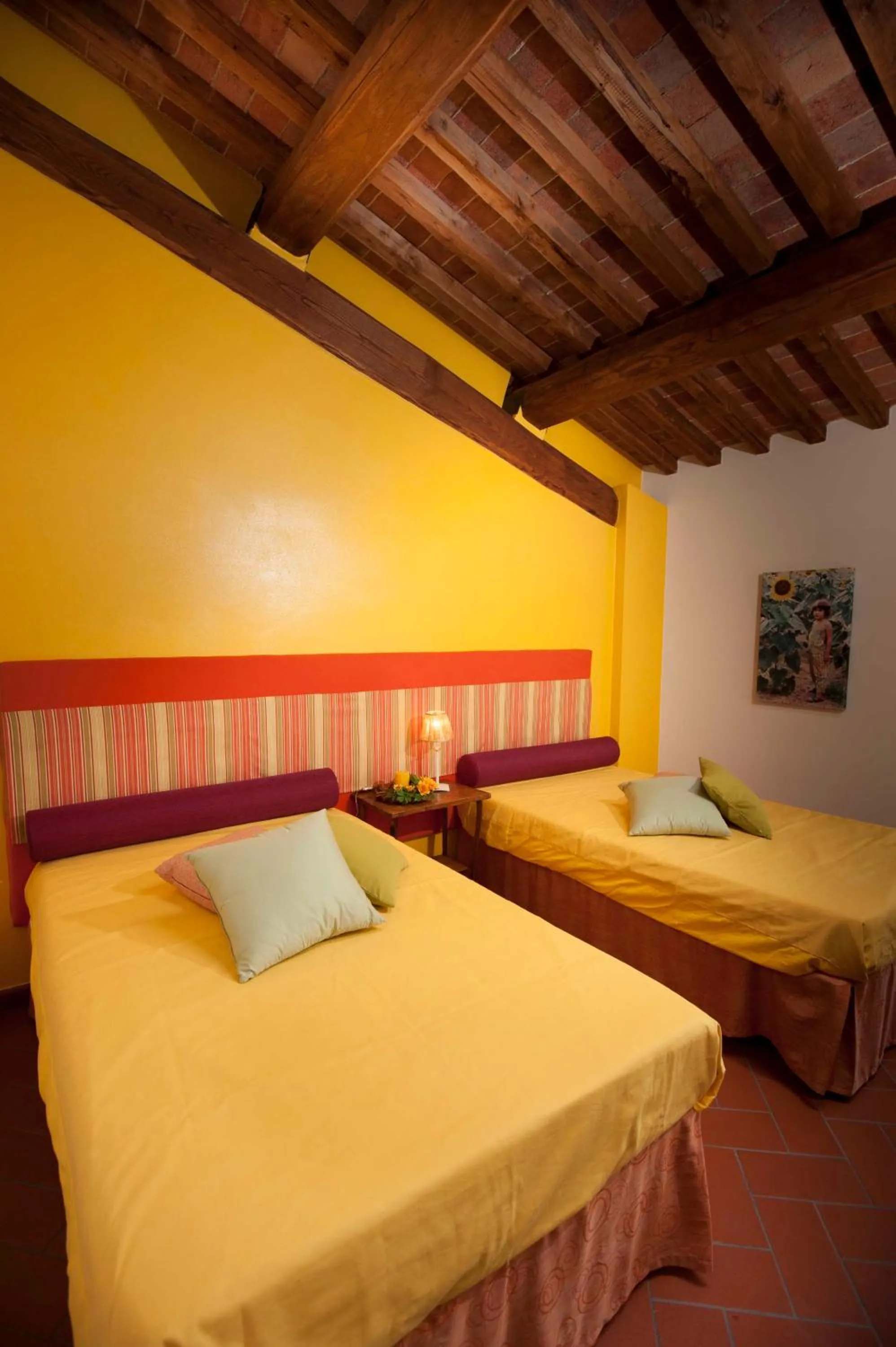 Photo of the whole room, Bed in Antico Granaione