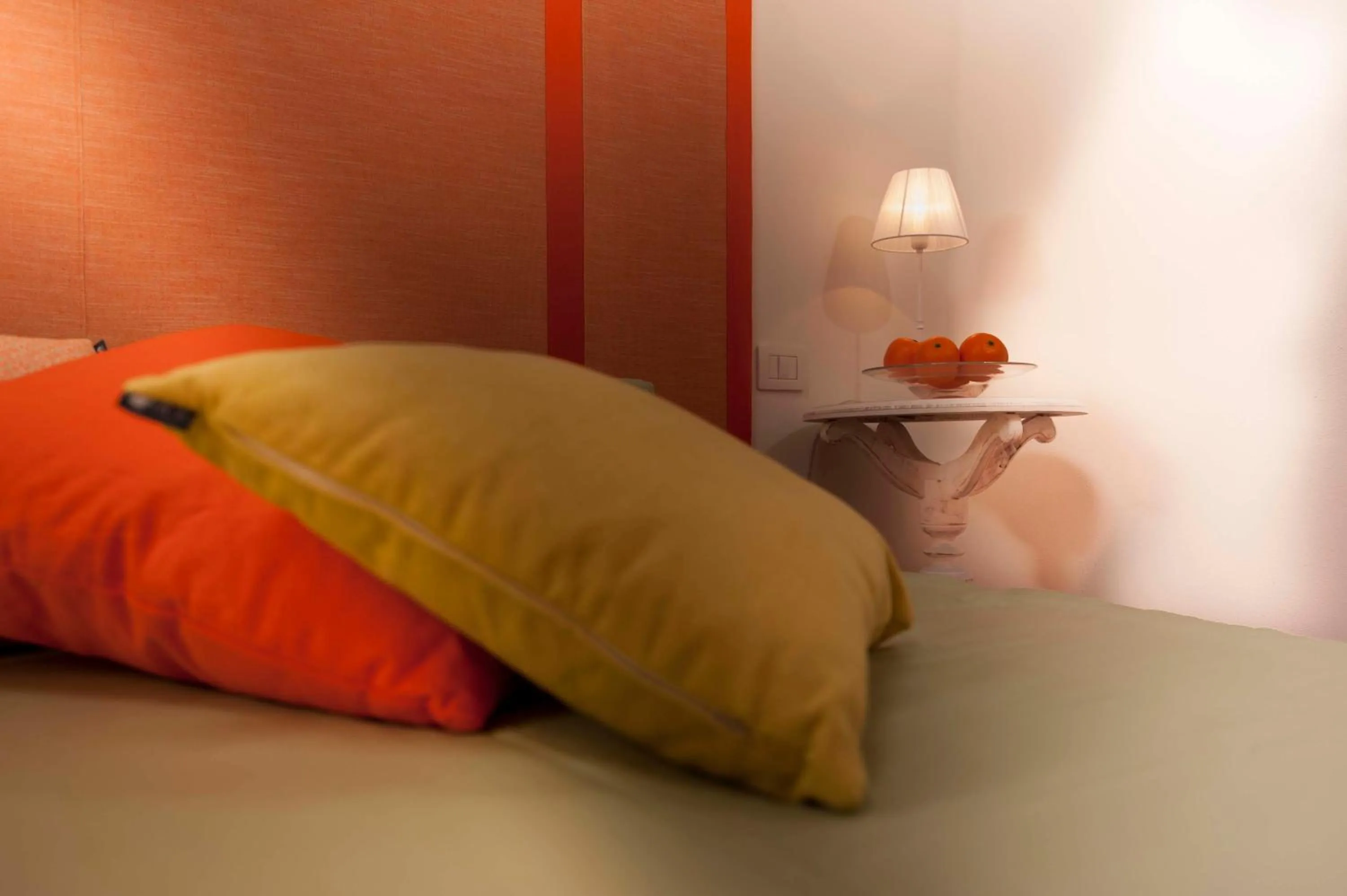 Decorative detail, Bed in Antico Granaione