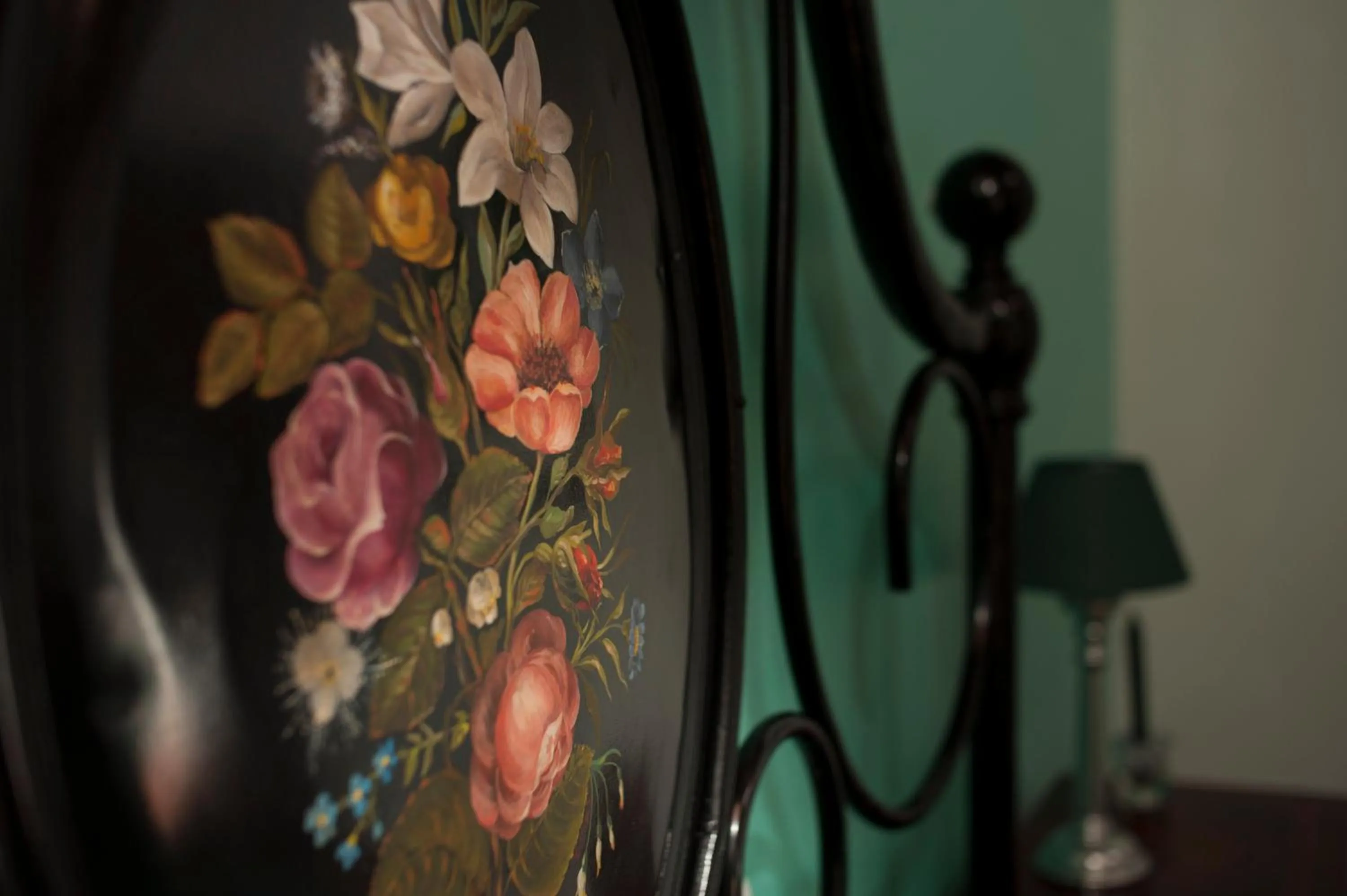 Decorative detail in Antico Granaione