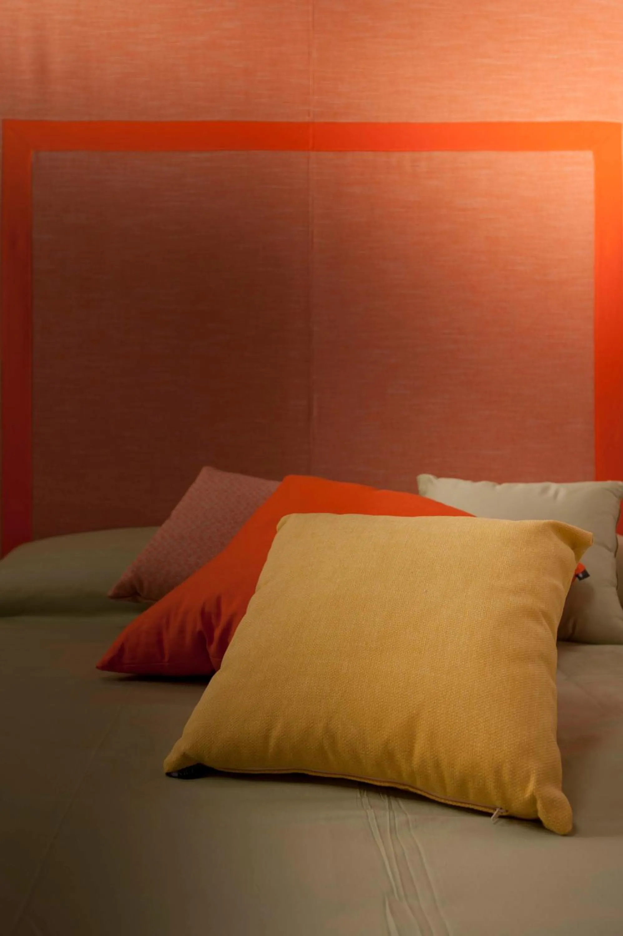 Decorative detail, Bed in Antico Granaione