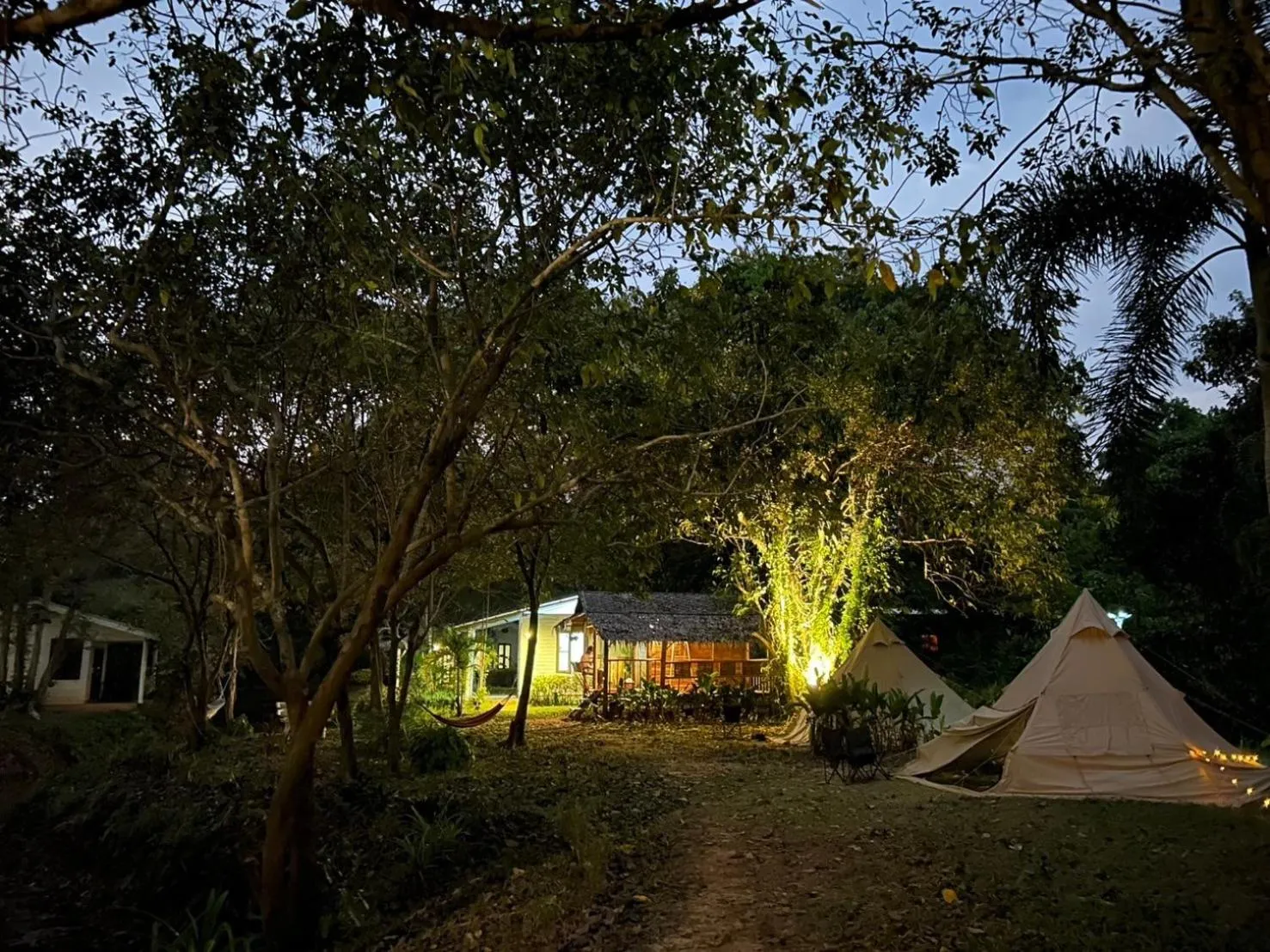 Garden in The River Retreat Koh Mak