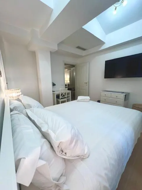 Bed in Via Del Corso Home Roma