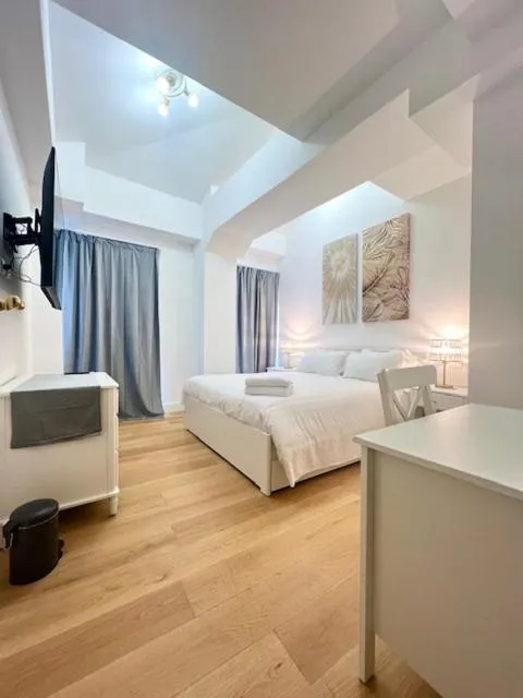 Bedroom, Bed in Via Del Corso Home Roma