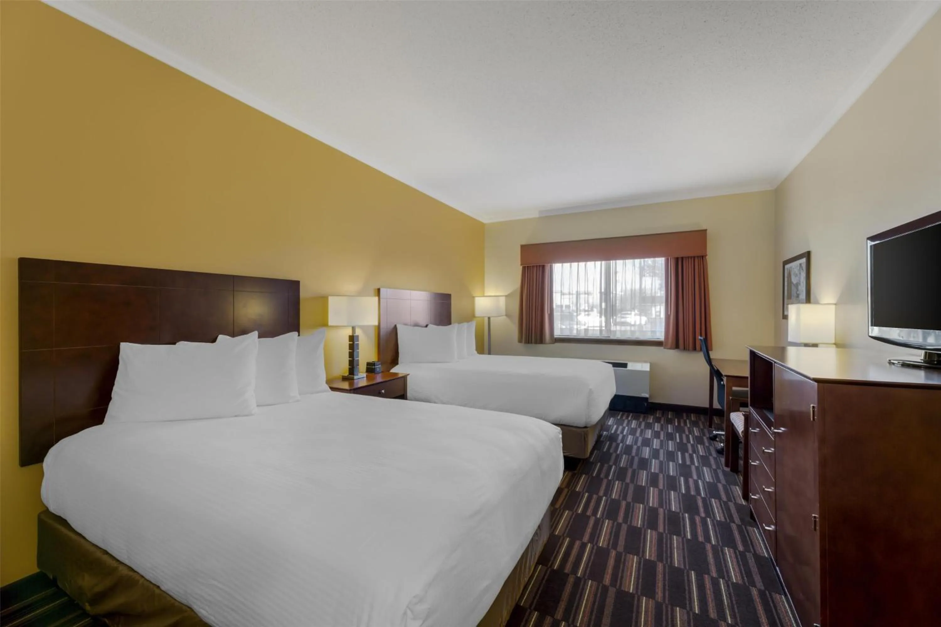 Bedroom, Bed in Best Western Falcon Plaza - Bowling Green