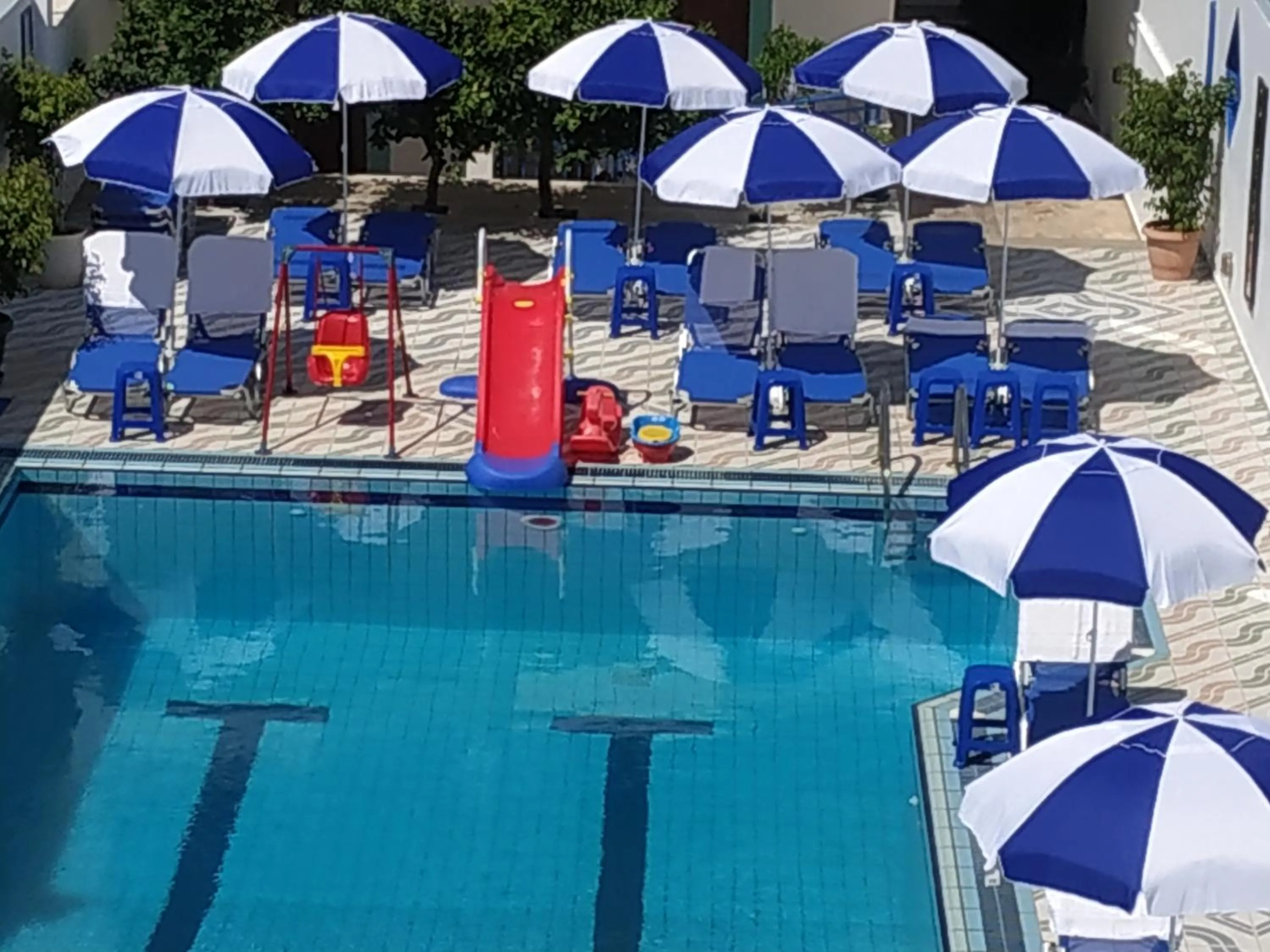 George Studios Stalis