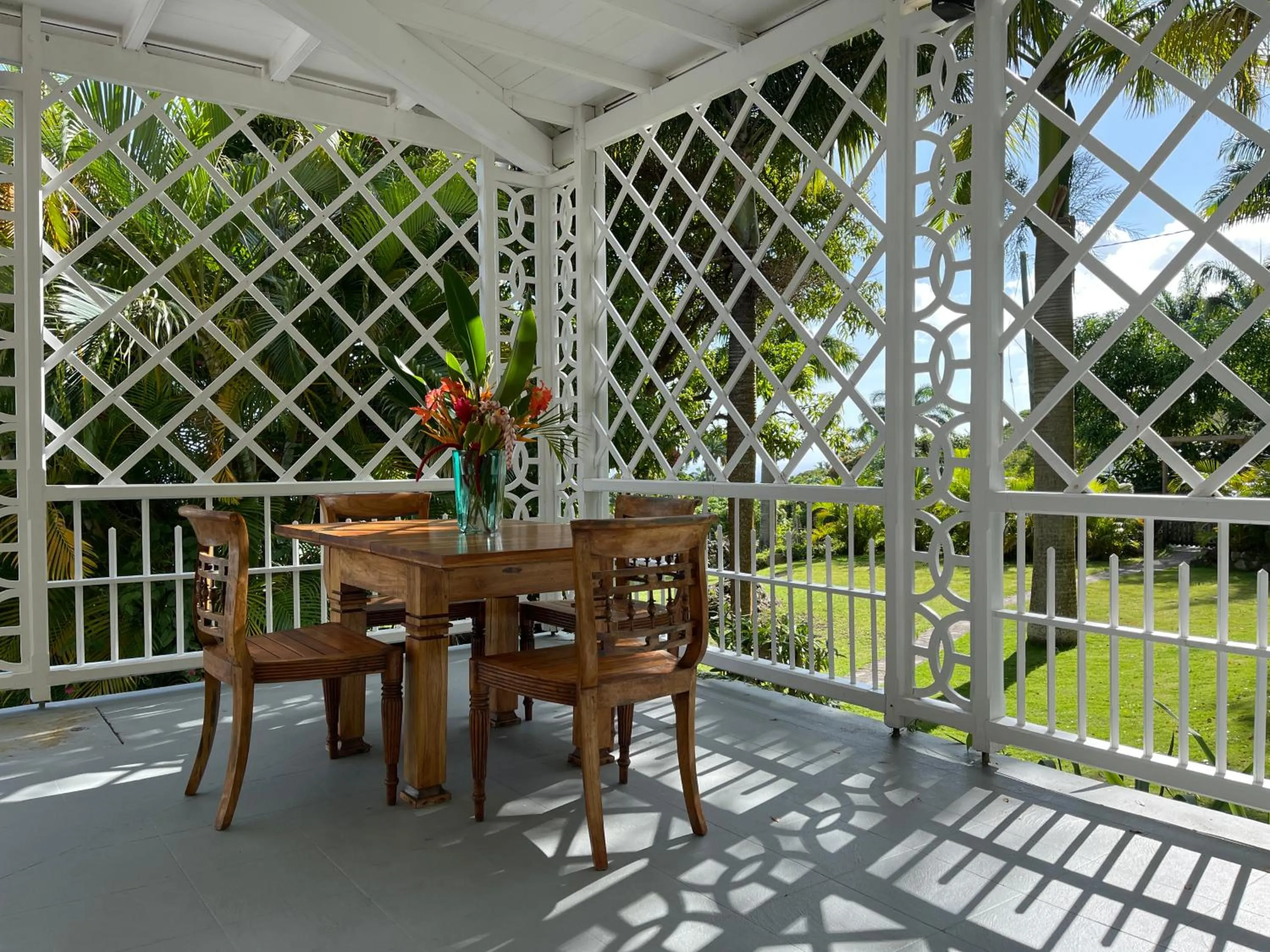 Dining area in Hermitage Nevis