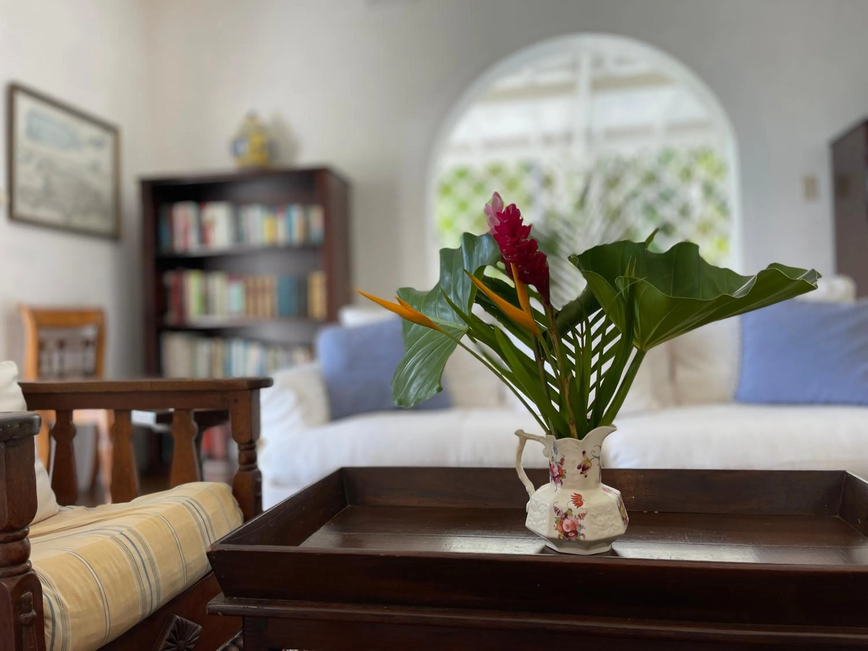 Living room, Bed in Hermitage Nevis