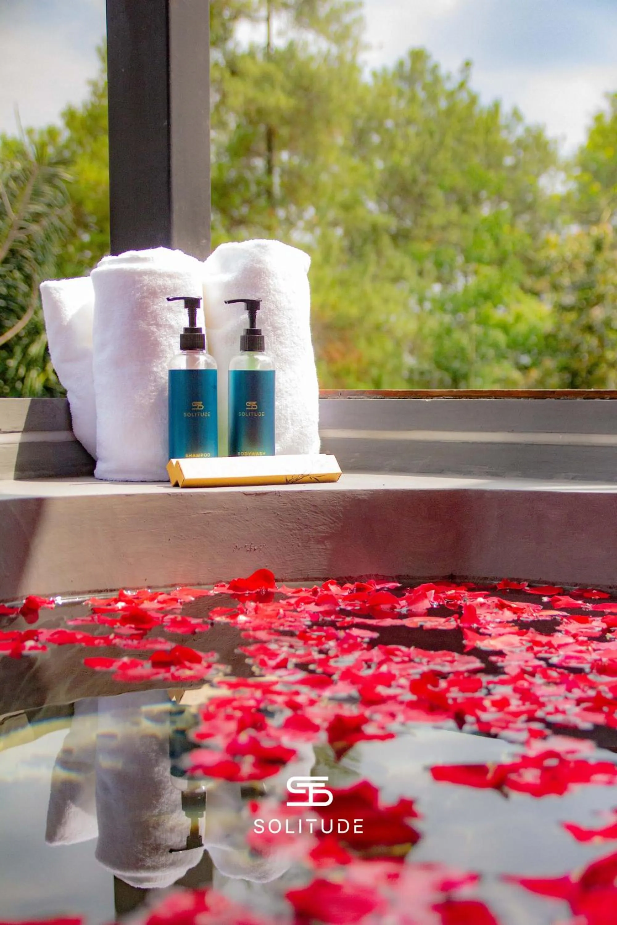 Hot Tub in Solitude Tahura Villa Bandung